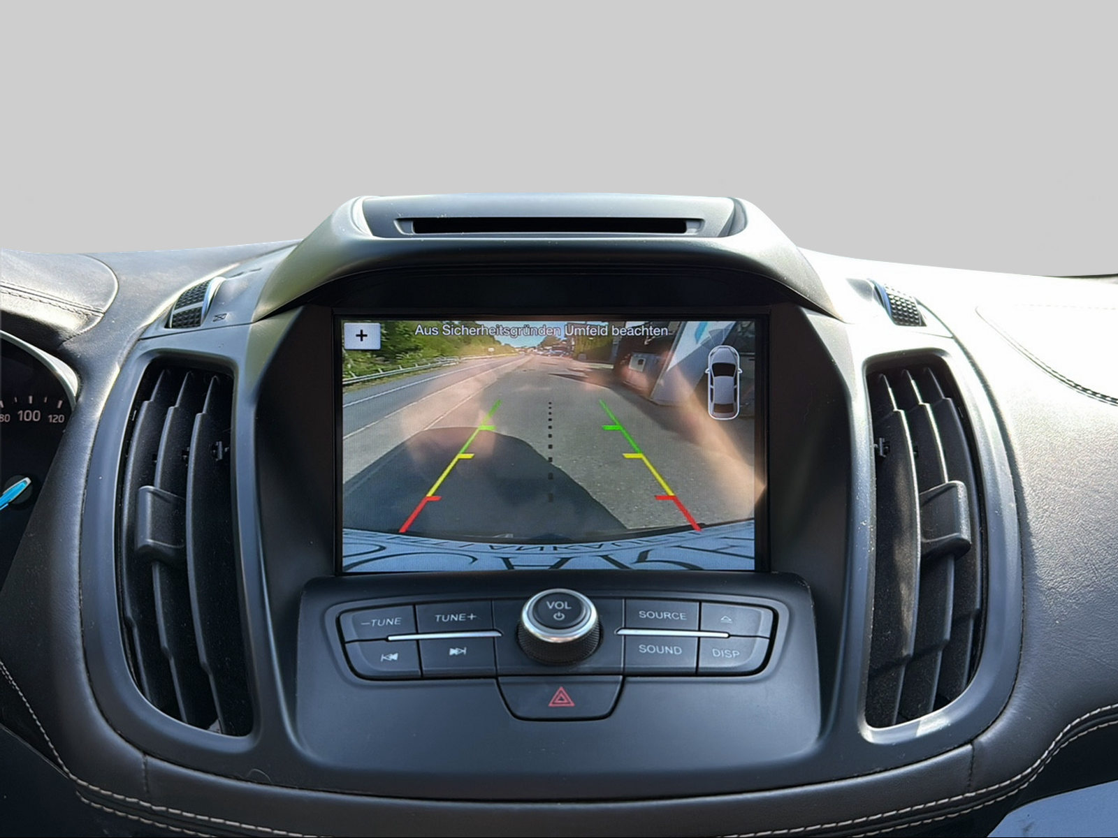 FORD Kuga 2.0 TDCi Vignale 4WD PowerShift-image-9