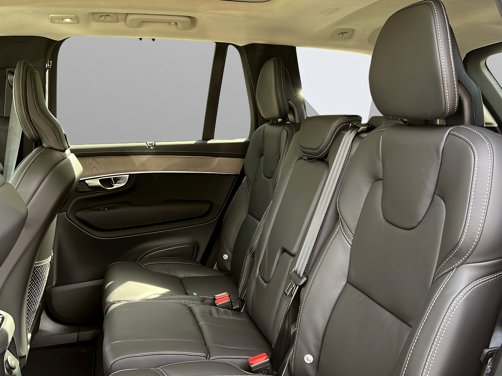 VOLVO XC90 T8 eAWD PluginHybrid Ultra Dark Geartronic-image-8