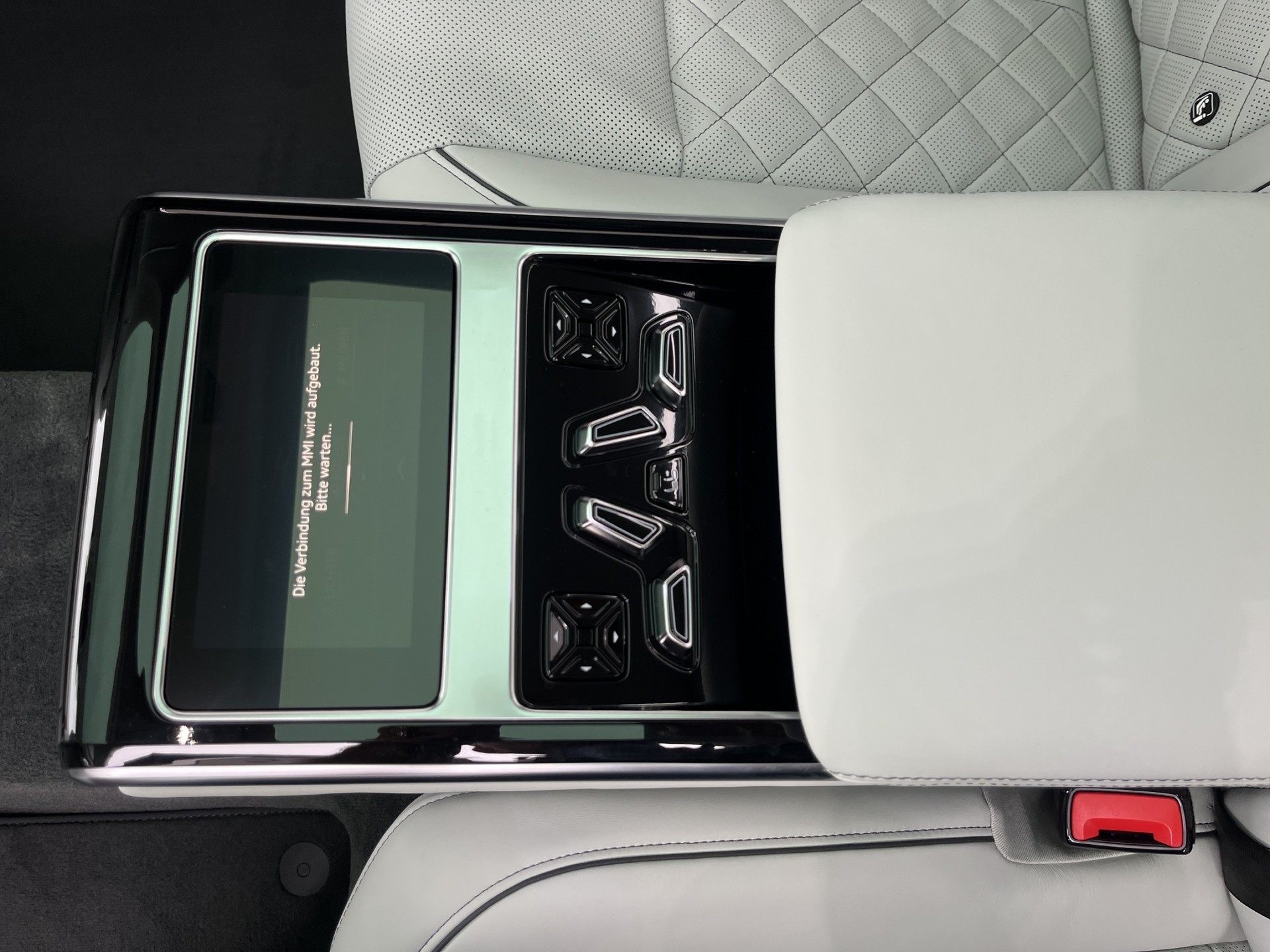 AUDI A8 60 L TFSI e quattro tiptronic*Audi exclusive selection Volllederpaket, Matrix-LED, B&O Sound, (5-Jahre Garantie)-image-13