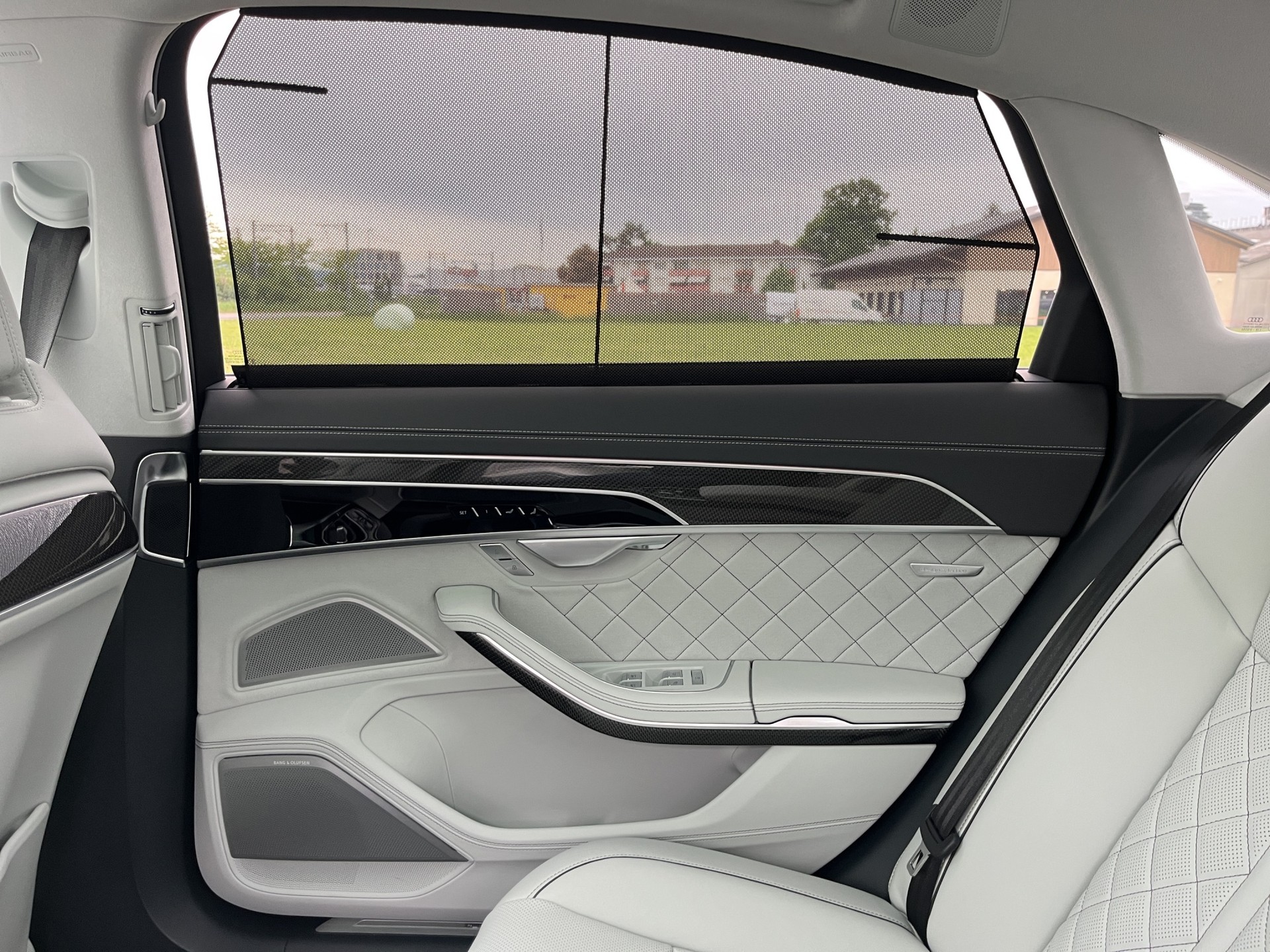 AUDI A8 60 L TFSI e quattro tiptronic*Audi exclusive selection Volllederpaket, Matrix-LED, B&O Sound, (5-Jahre Garantie)-image-15