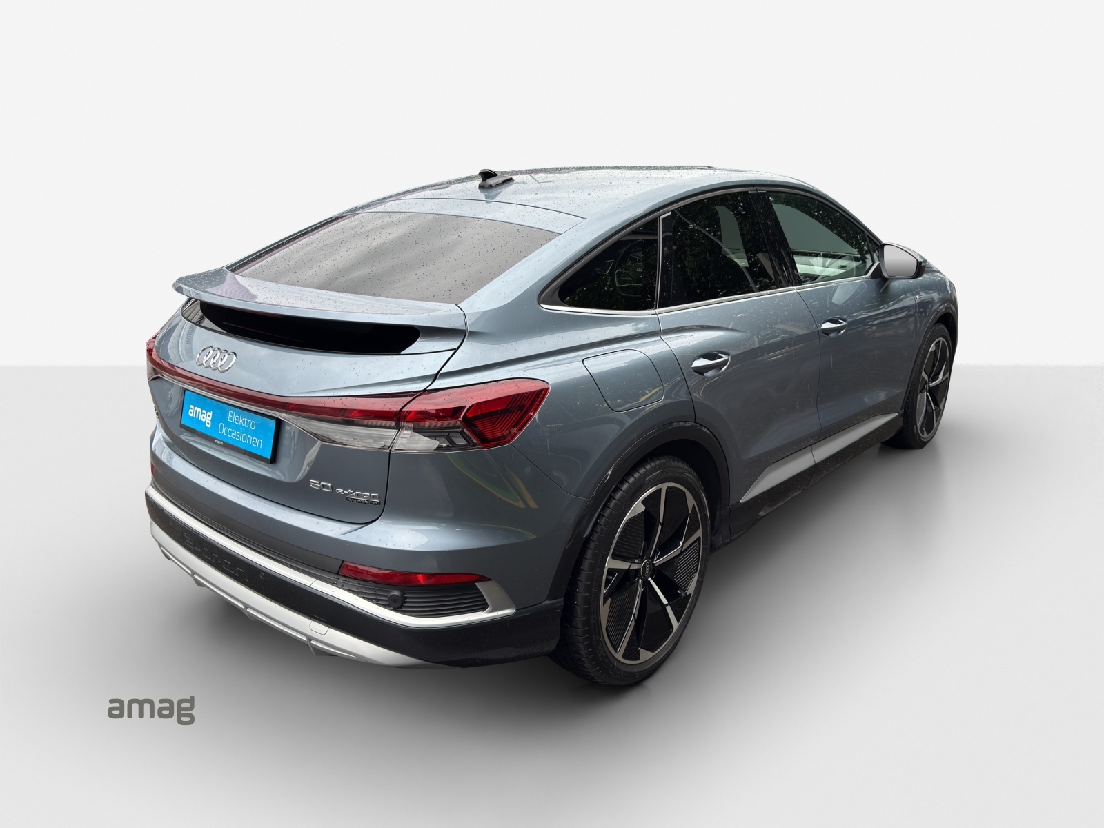 AUDI Q4 Sportback e-tron 50 quattro-image-4
