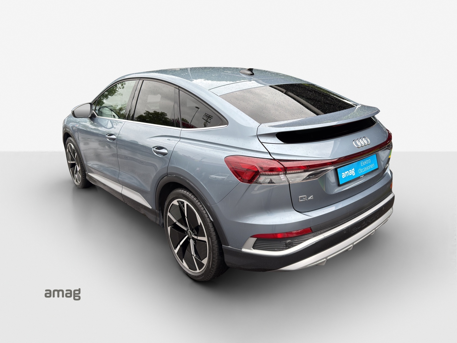 AUDI Q4 Sportback e-tron 50 quattro-showroom-element-2
