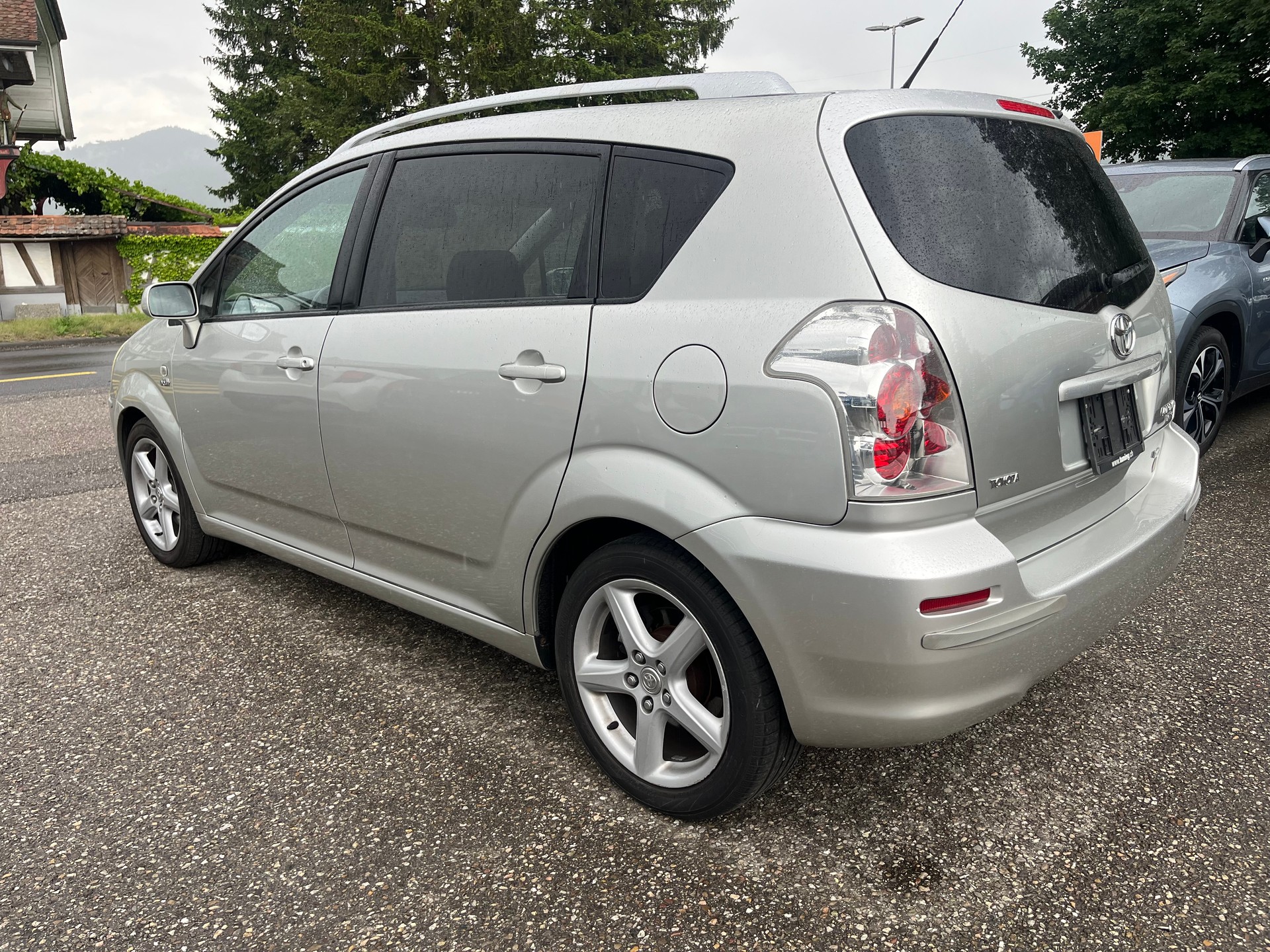 TOYOTA Corolla Verso 2.2 D-4D CleanP. Linea Sol Prem.-image-3