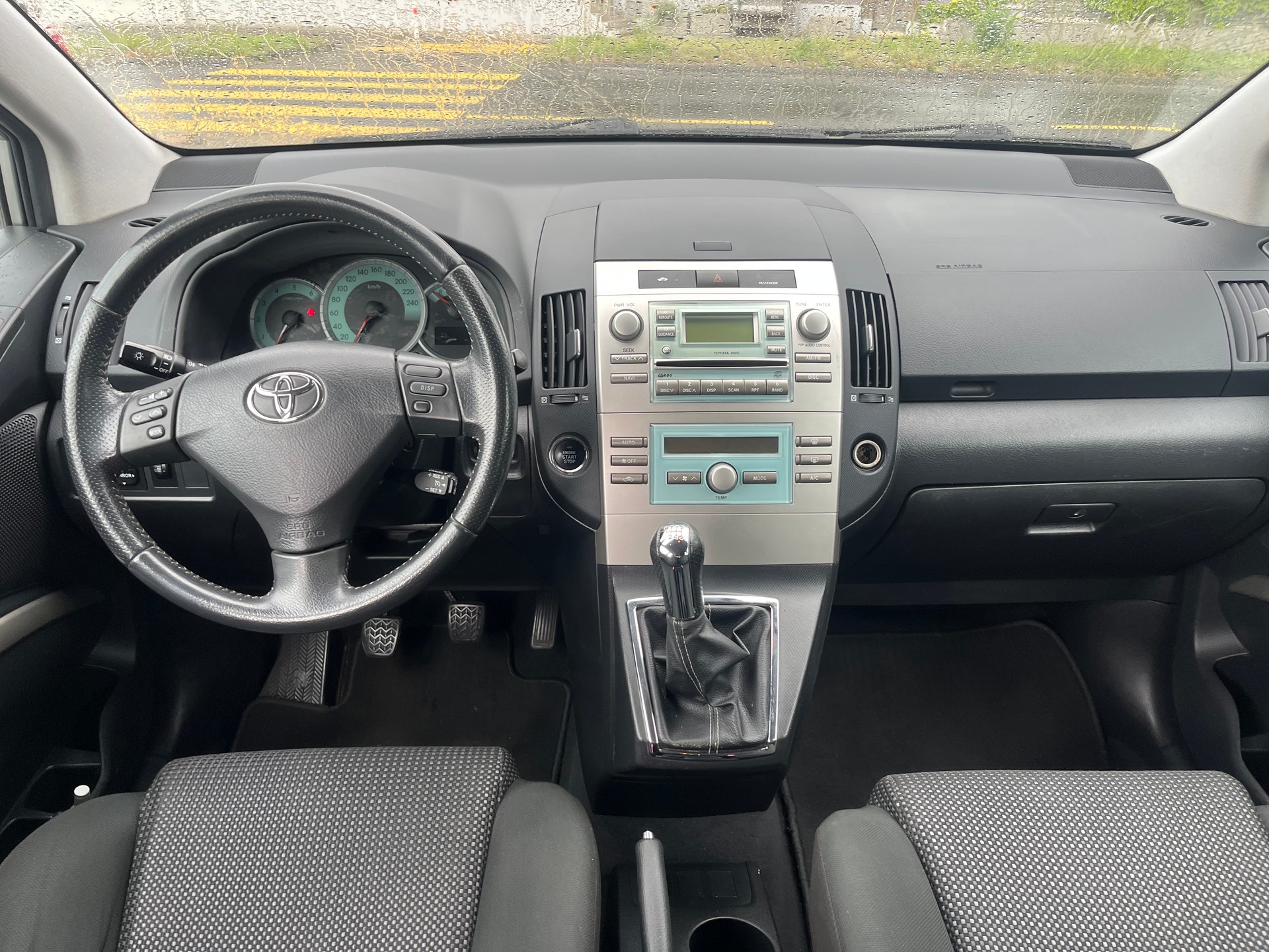 TOYOTA Corolla Verso 2.2 D-4D CleanP. Linea Sol Prem.-image-6