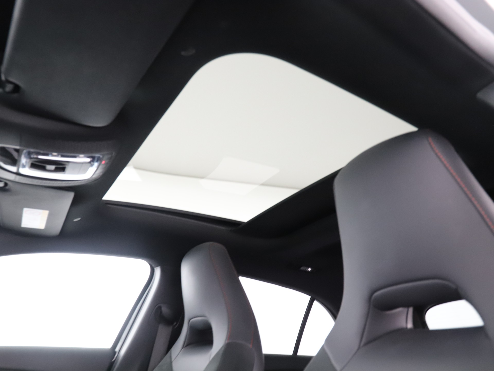 MERCEDES-BENZ A 220 4Matic 8G-DCT-image-13