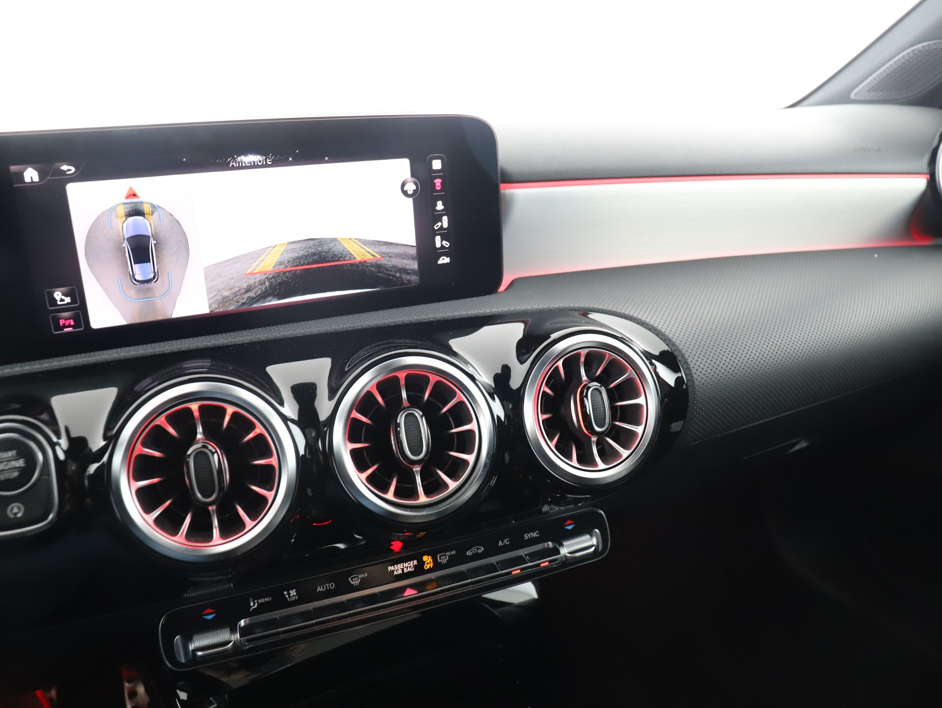 MERCEDES-BENZ A 220 4Matic 8G-DCT-image-15