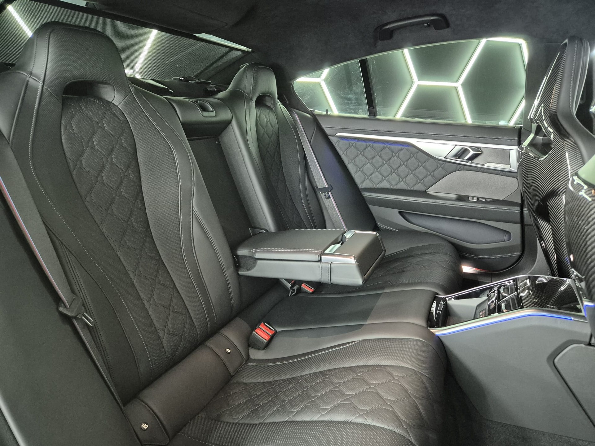 BMW BMW M8 xDrive M Competition Steptronic Gran Coupé Carbon Schalensitze-image-28