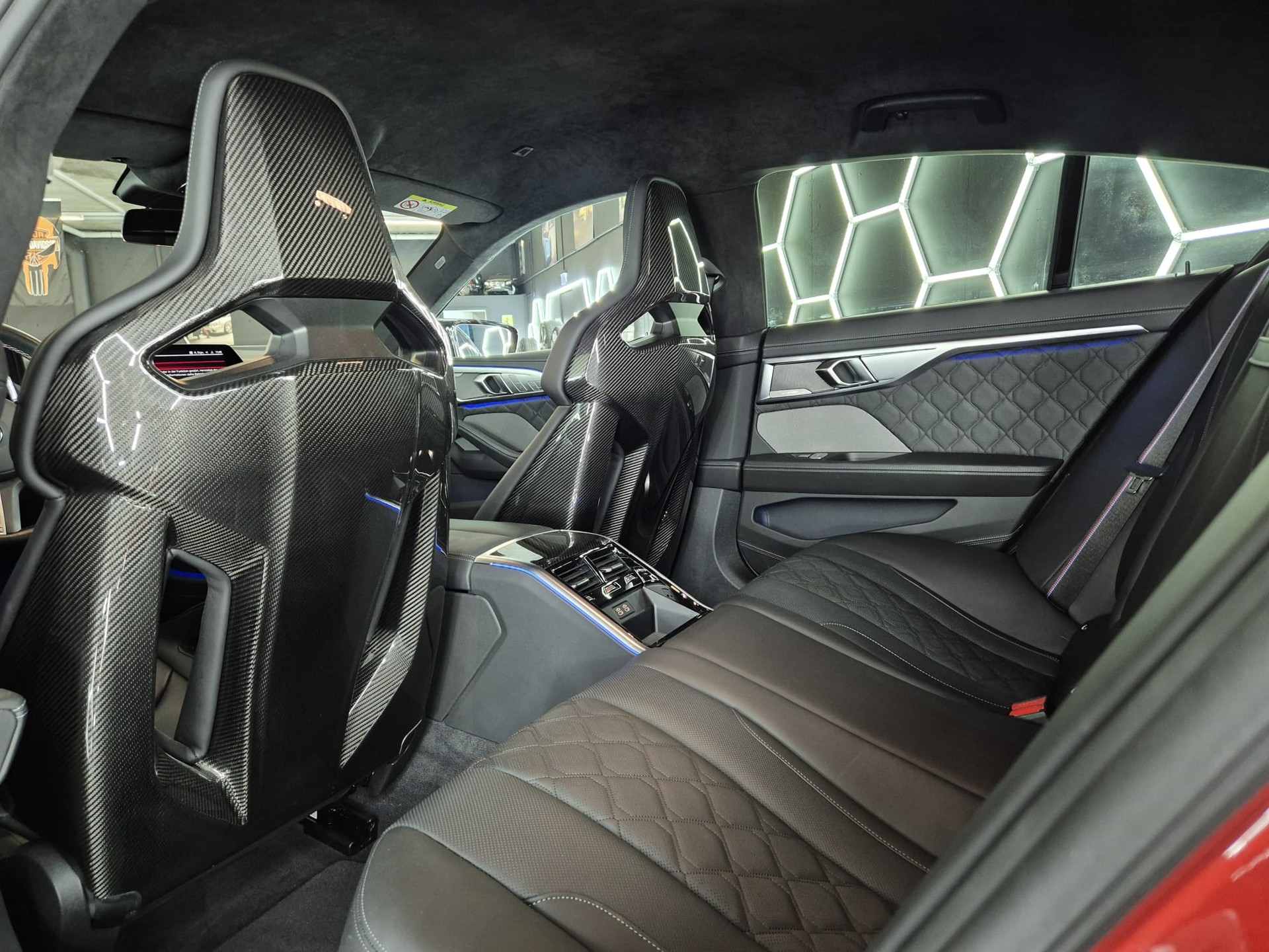 BMW BMW M8 xDrive M Competition Steptronic Gran Coupé Carbon Schalensitze-image-24