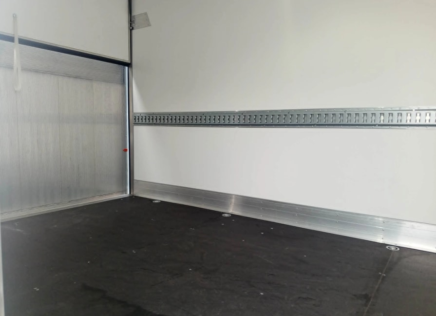 IVECO Daily 35 S 18H Kasten mit Hebebühne-image-4