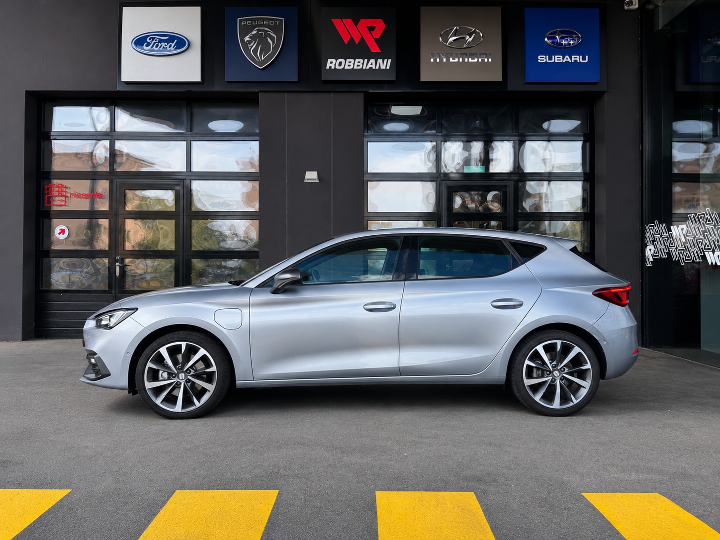 SEAT Leon 1.4 eHybrid pHEV DSG FR-showroom-element-1