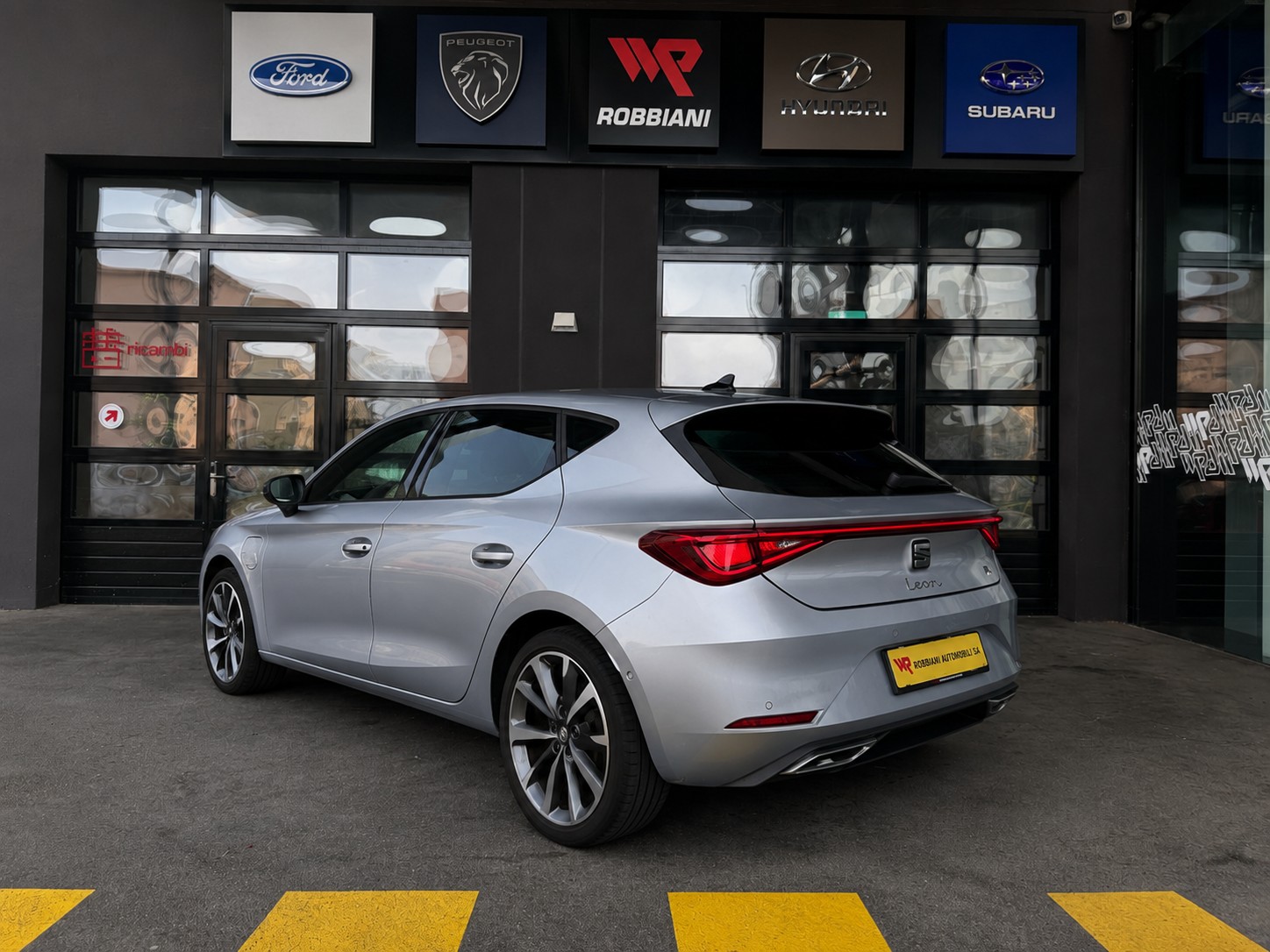 SEAT Leon 1.4 eHybrid pHEV DSG FR-showroom-element-2