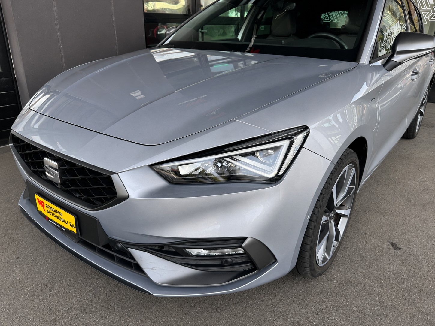 SEAT Leon 1.4 eHybrid pHEV DSG FR-showroom-element-3