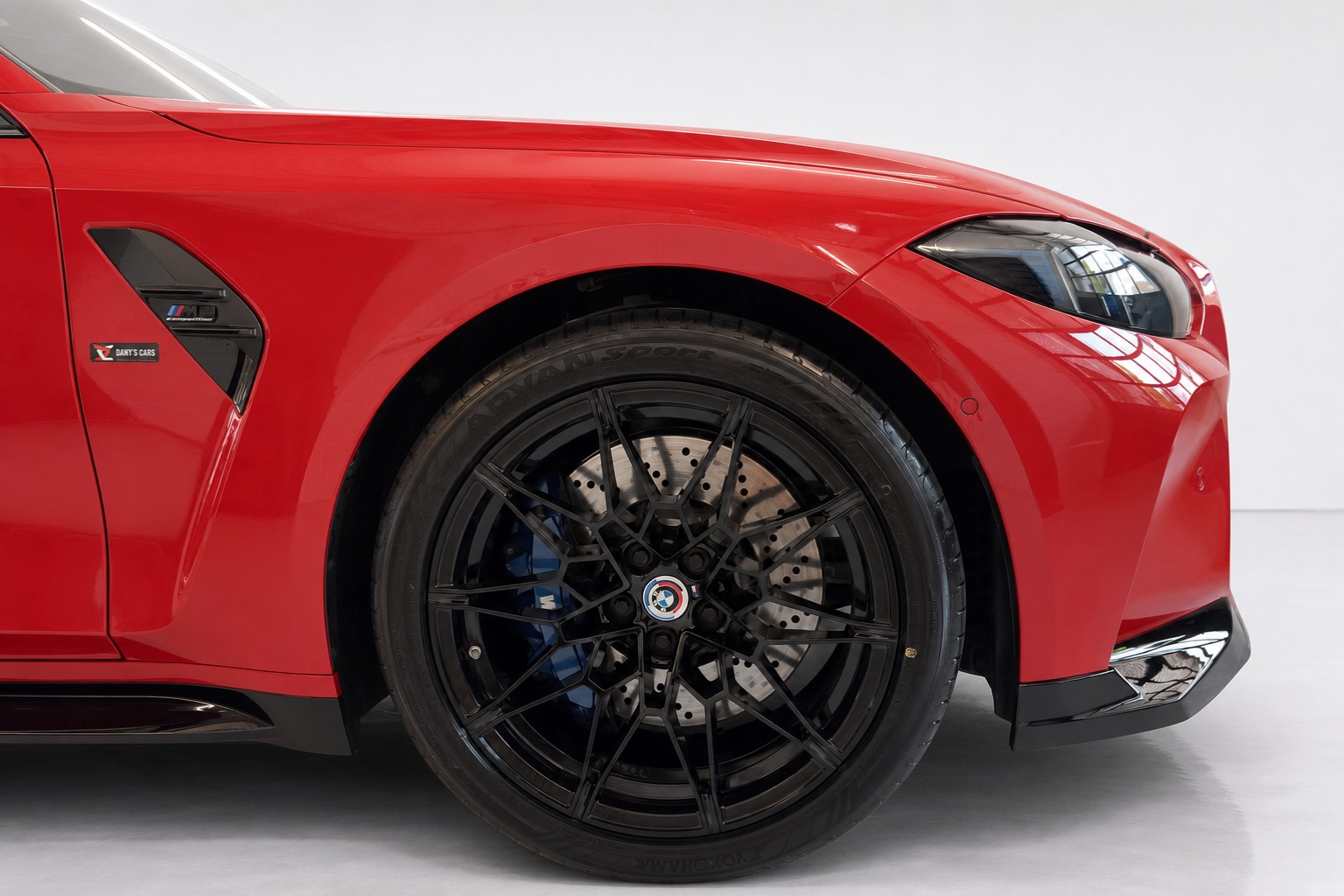 BMW M3 Competition LCI2 M-Steptronic-showroom-element-3