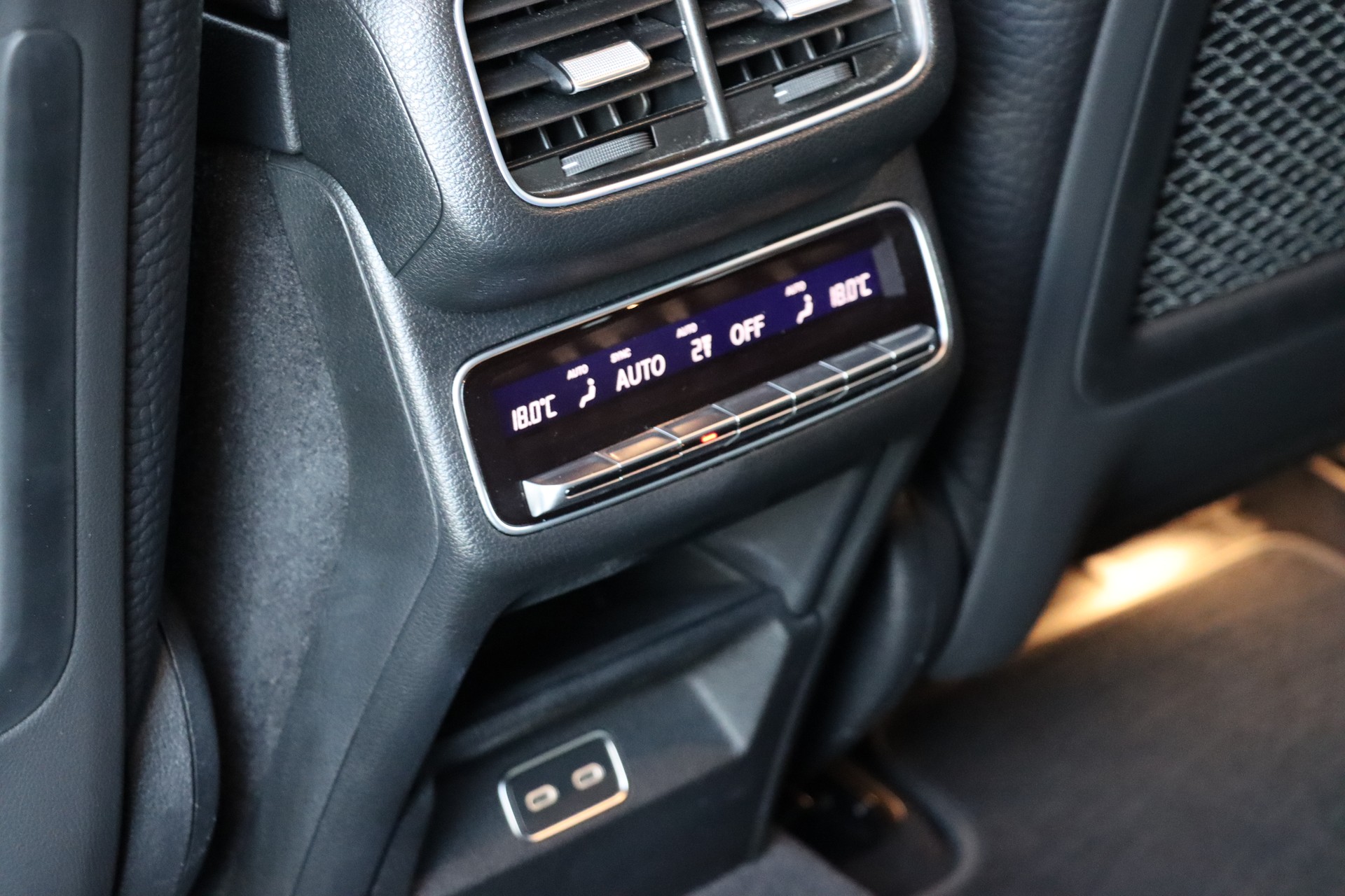 MERCEDES-BENZ GLE 450 d 4Matic 9G-Tronic-image-15