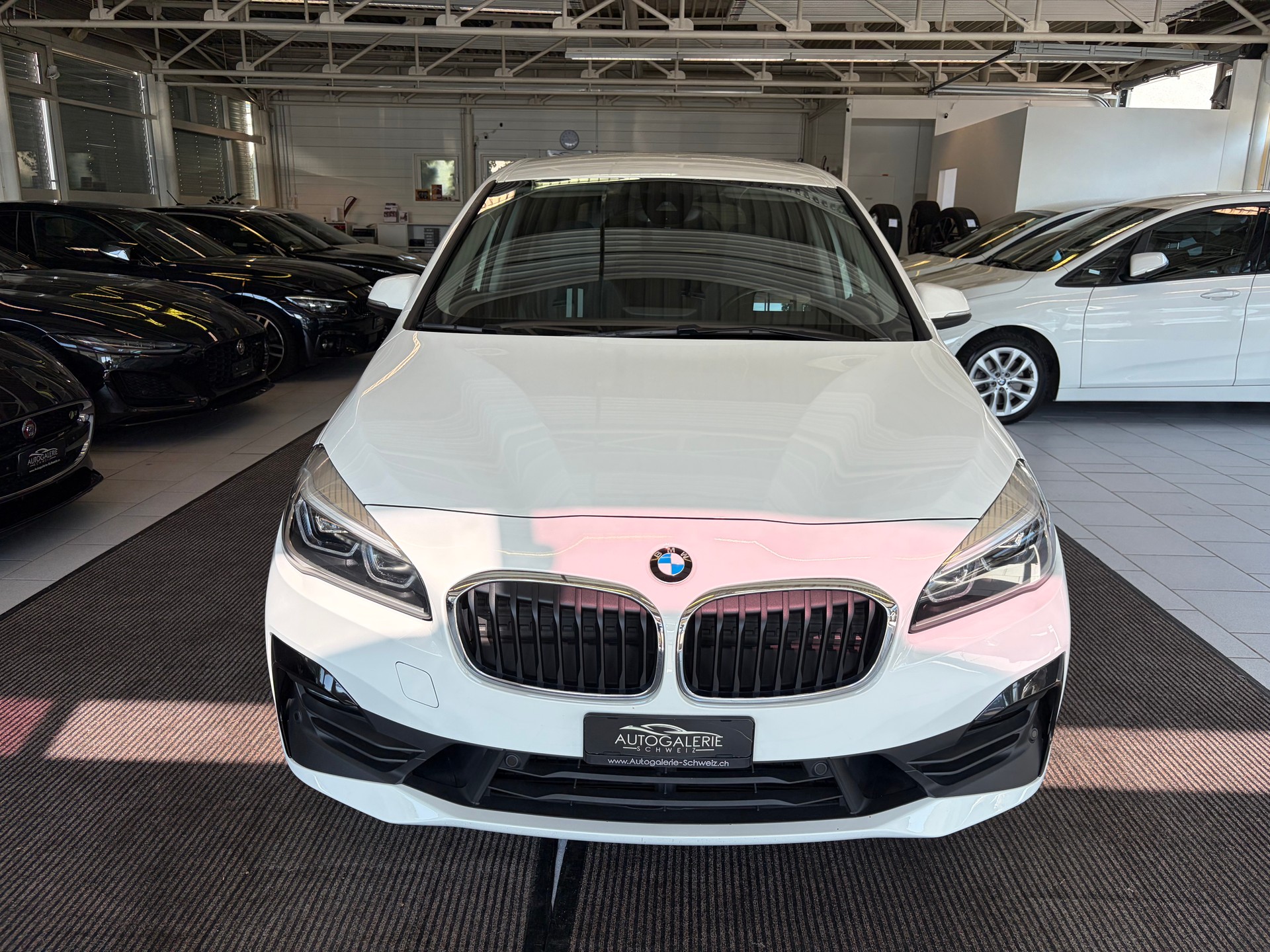 BMW 220d xDrive Gran Tourer | CH Fzg. | Driving Assistant Plus | Kamera | LED Scheinw. | HeadUp | Sportsitze |-image-35