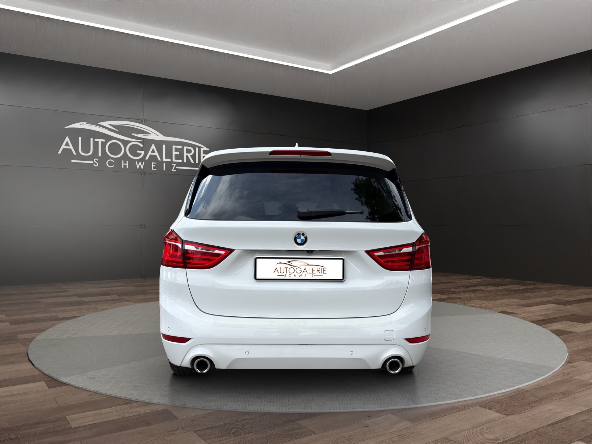BMW 220d xDrive Gran Tourer | CH Fzg. | Driving Assistant Plus | Kamera | LED Scheinw. | HeadUp | Sportsitze |-image-4