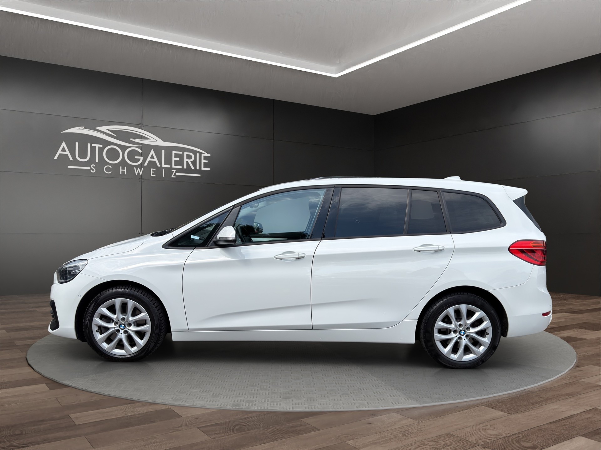 BMW 220d xDrive Gran Tourer | CH Fzg. | Driving Assistant Plus | Kamera | LED Scheinw. | HeadUp | Sportsitze |-showroom-element-2