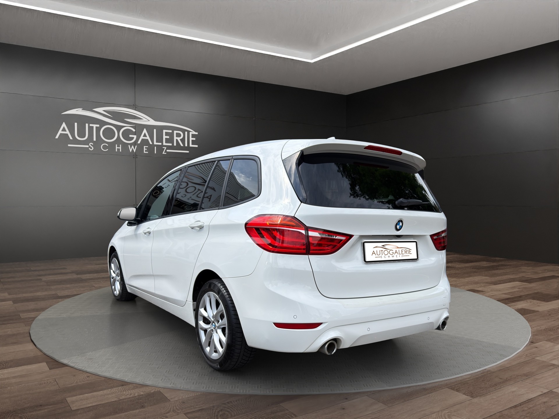 BMW 220d xDrive Gran Tourer | CH Fzg. | Driving Assistant Plus | Kamera | LED Scheinw. | HeadUp | Sportsitze |-showroom-element-3
