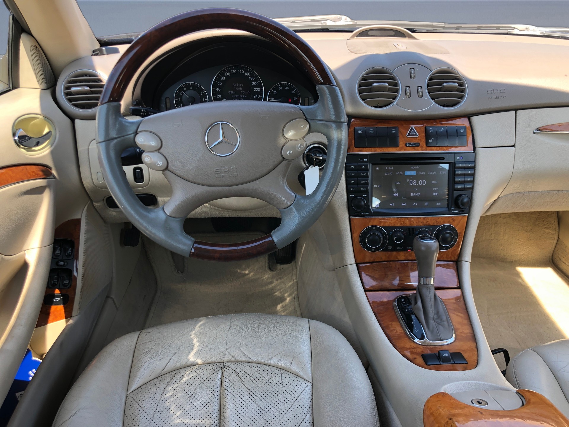 MERCEDES-BENZ CLK 200 Kompressor Elégance-image-8