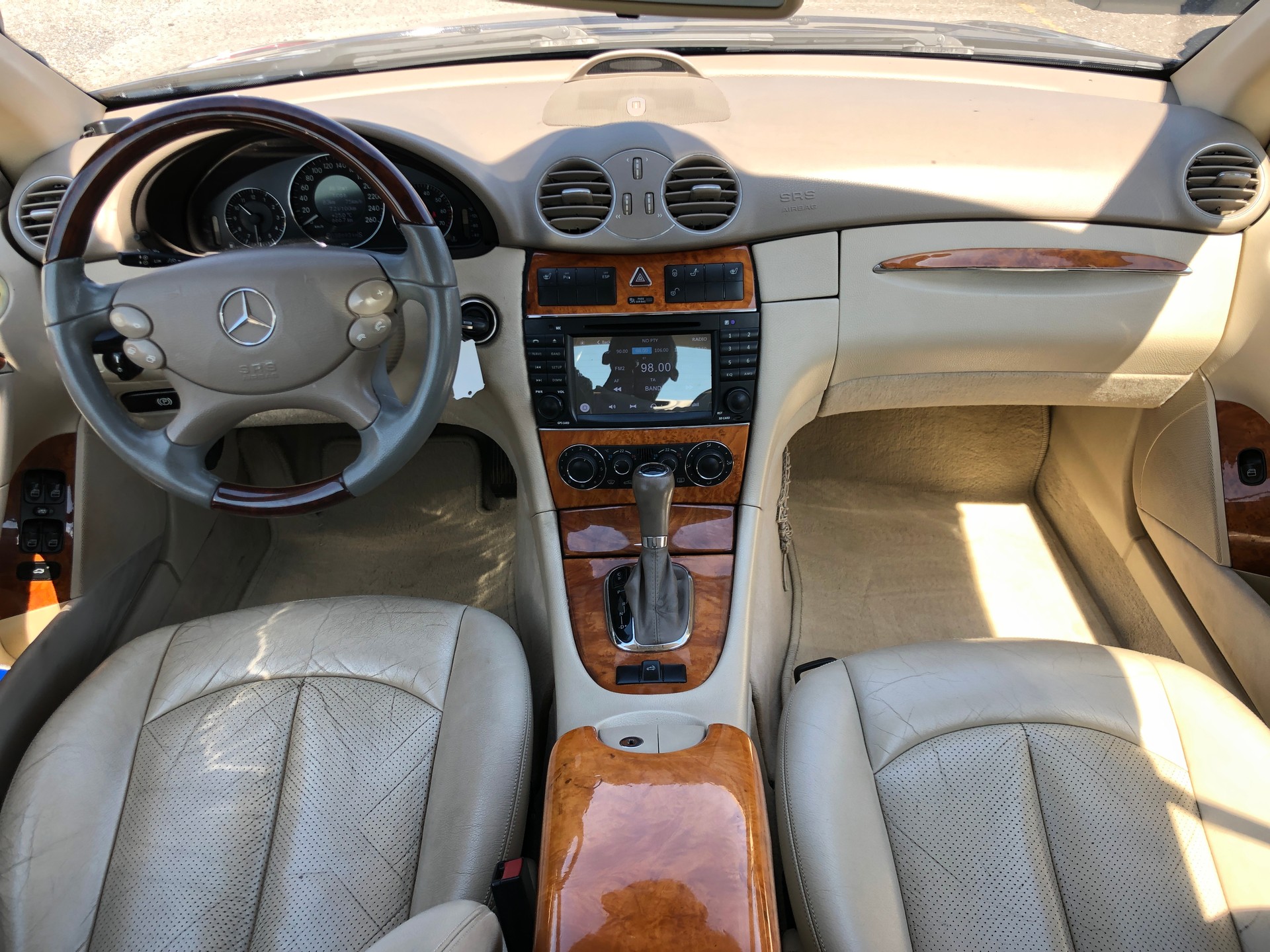 MERCEDES-BENZ CLK 200 Kompressor Elégance-image-9