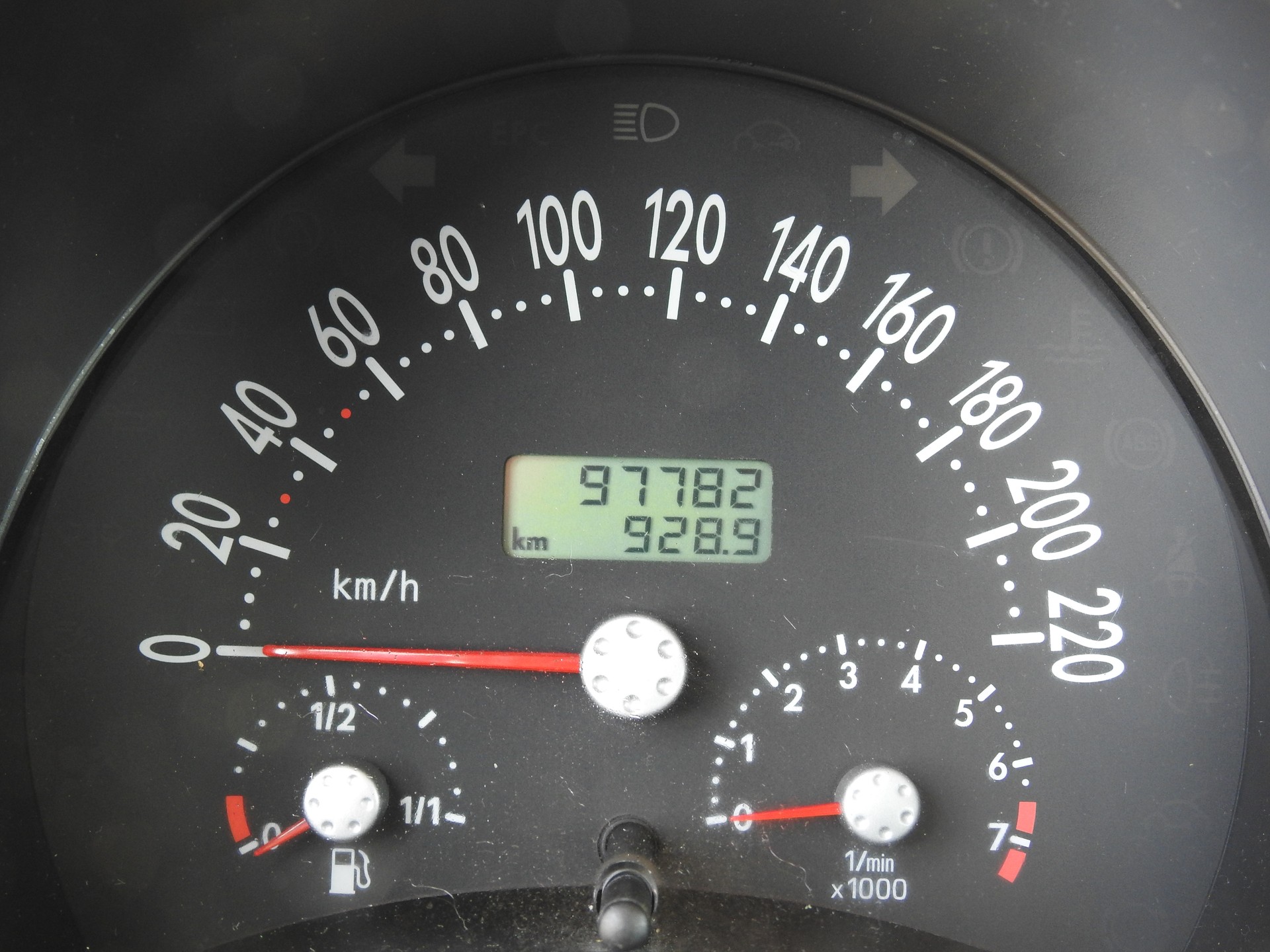 VW NEW Beetle 2.0-image-21