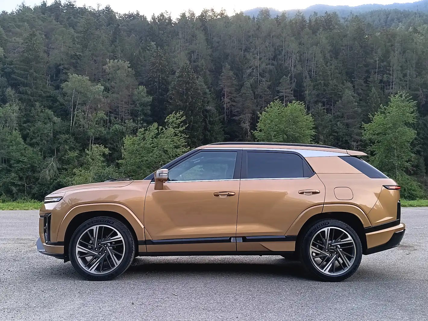 KGM-SsangYong Actyon 1.5 T GDI First Edition 4WD Panorama-showroom-element-1