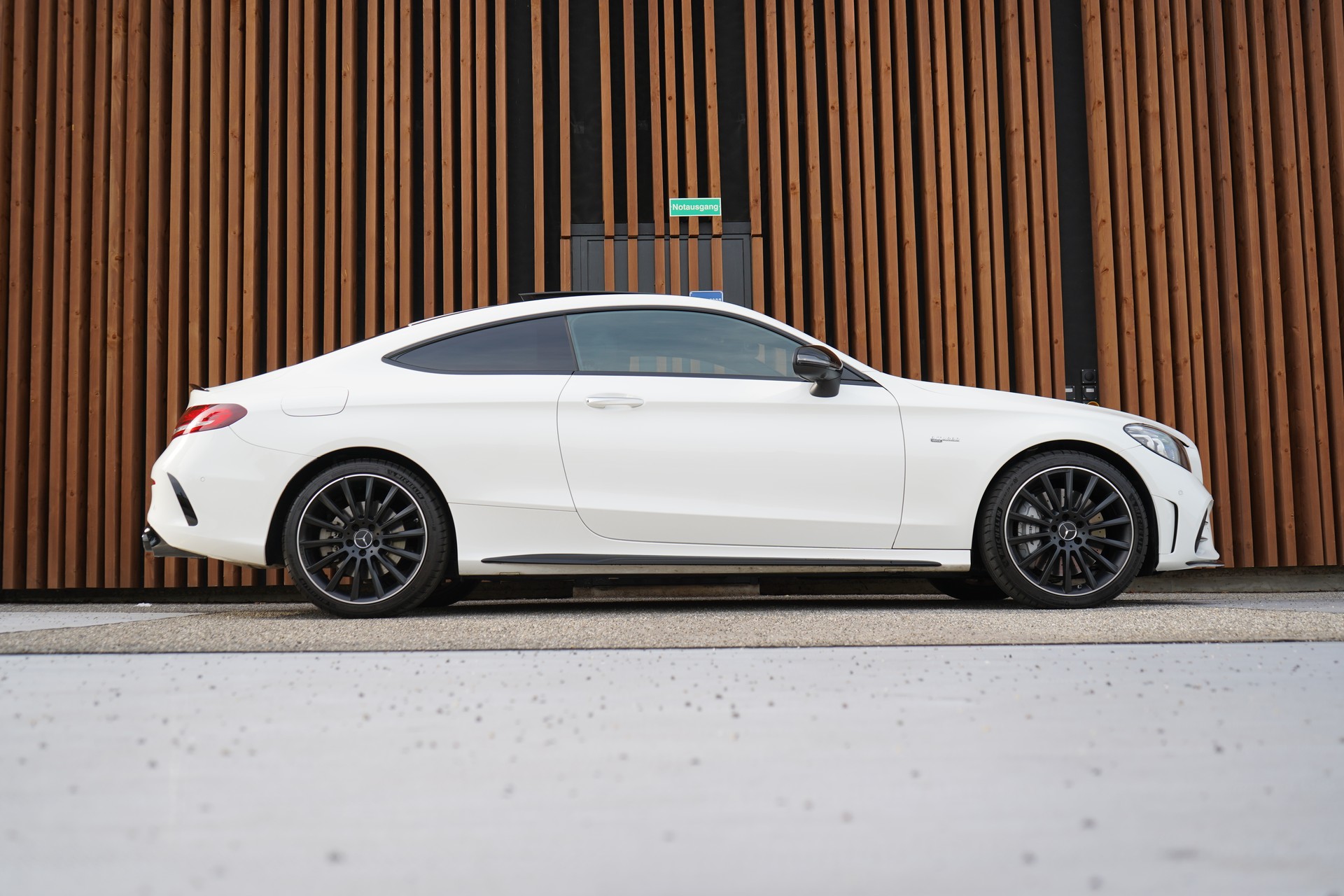 MERCEDES-BENZ C 43 AMG PREMIUM + NIGHT EDITION 4MATIC 9G-TRONIC l 390 PS
