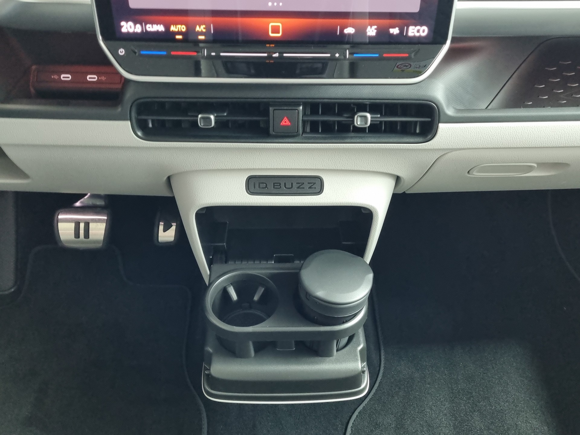 VW ID.Buzz LWB Pro (lang) 7-Sitzer-image-9