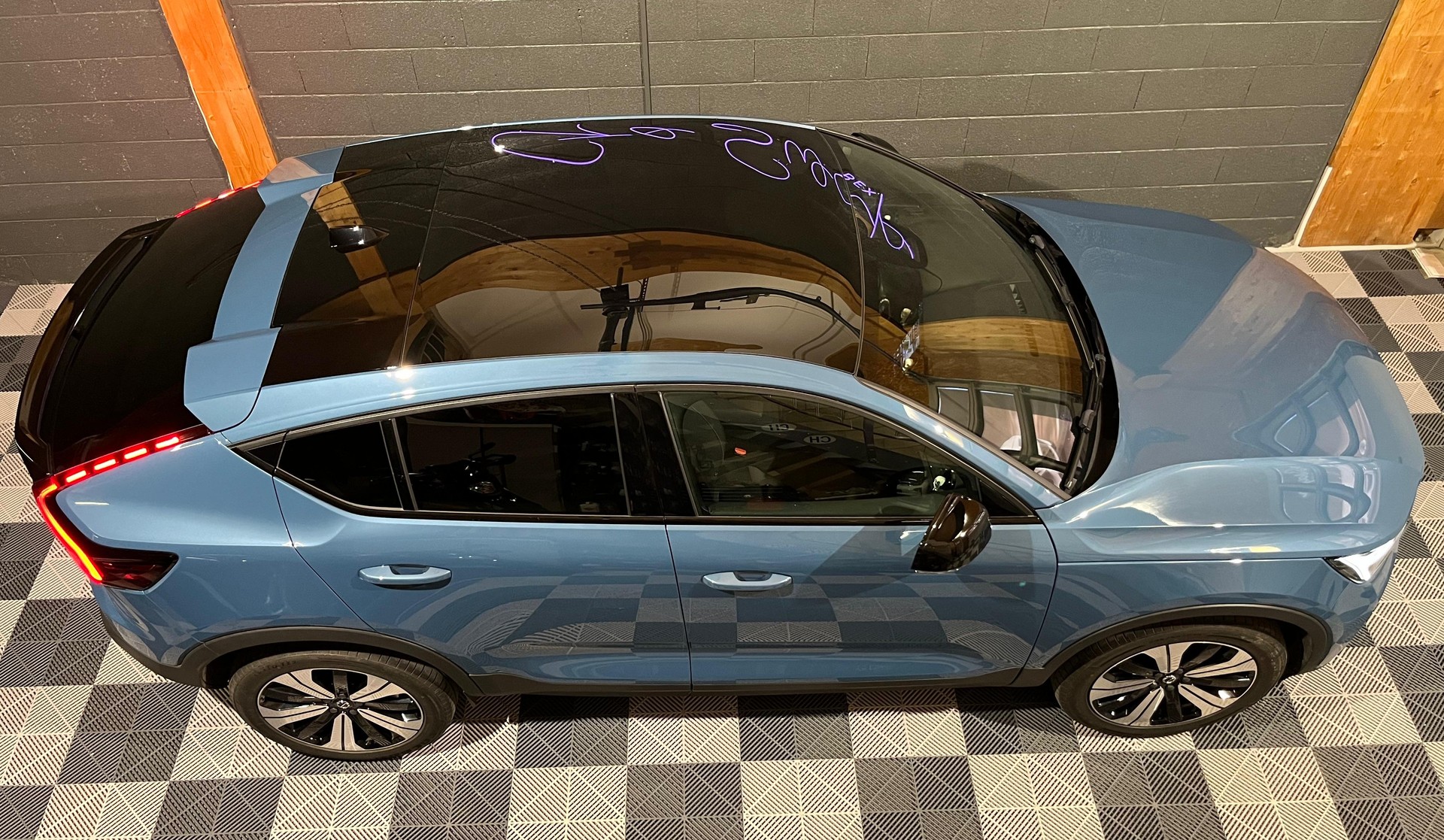 VOLVO C40 Recharge P6 Pure Electric Core-showroom-element-1