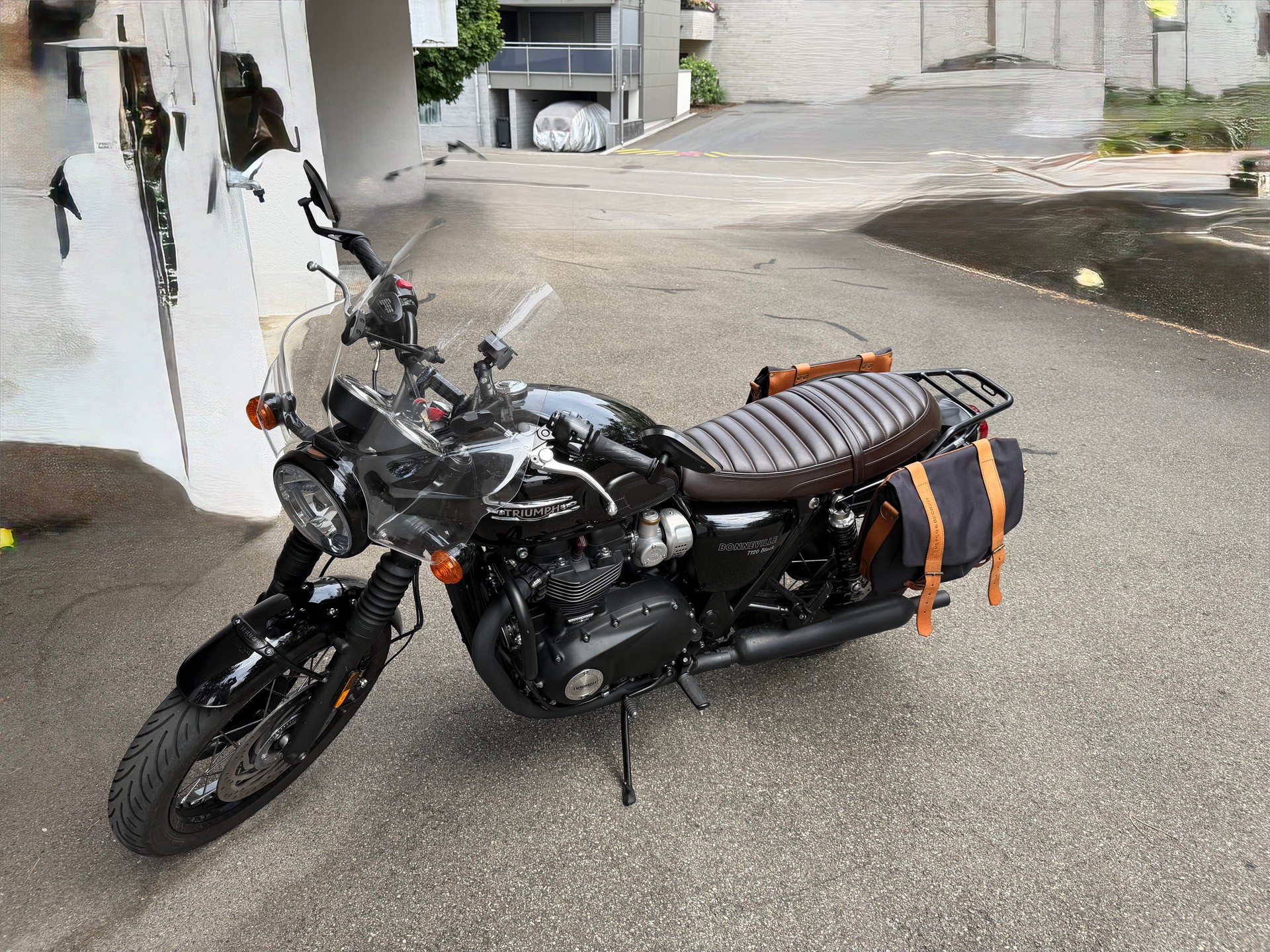TRIUMPH Bonneville T120 Black-image-2