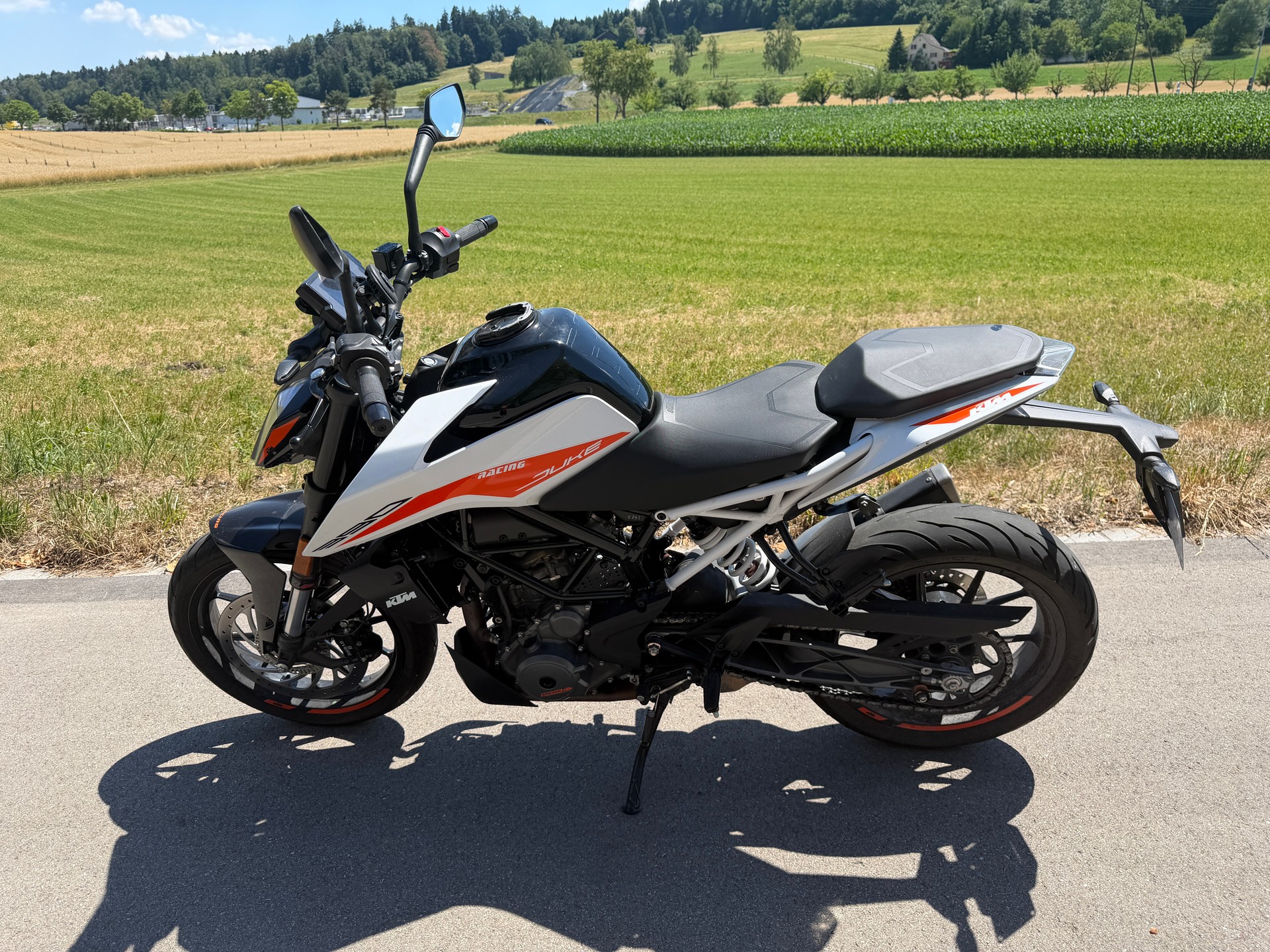 KTM 390 Duke-image-0