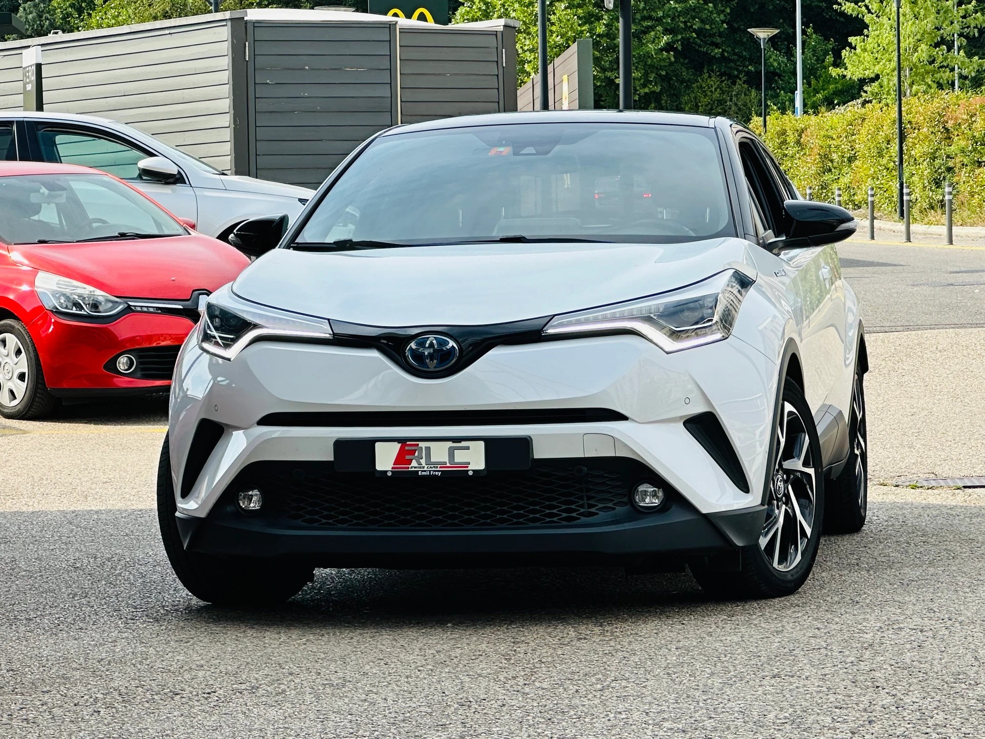 TOYOTA C-HR 1.8 HSD CVT Trend-showroom-element-2