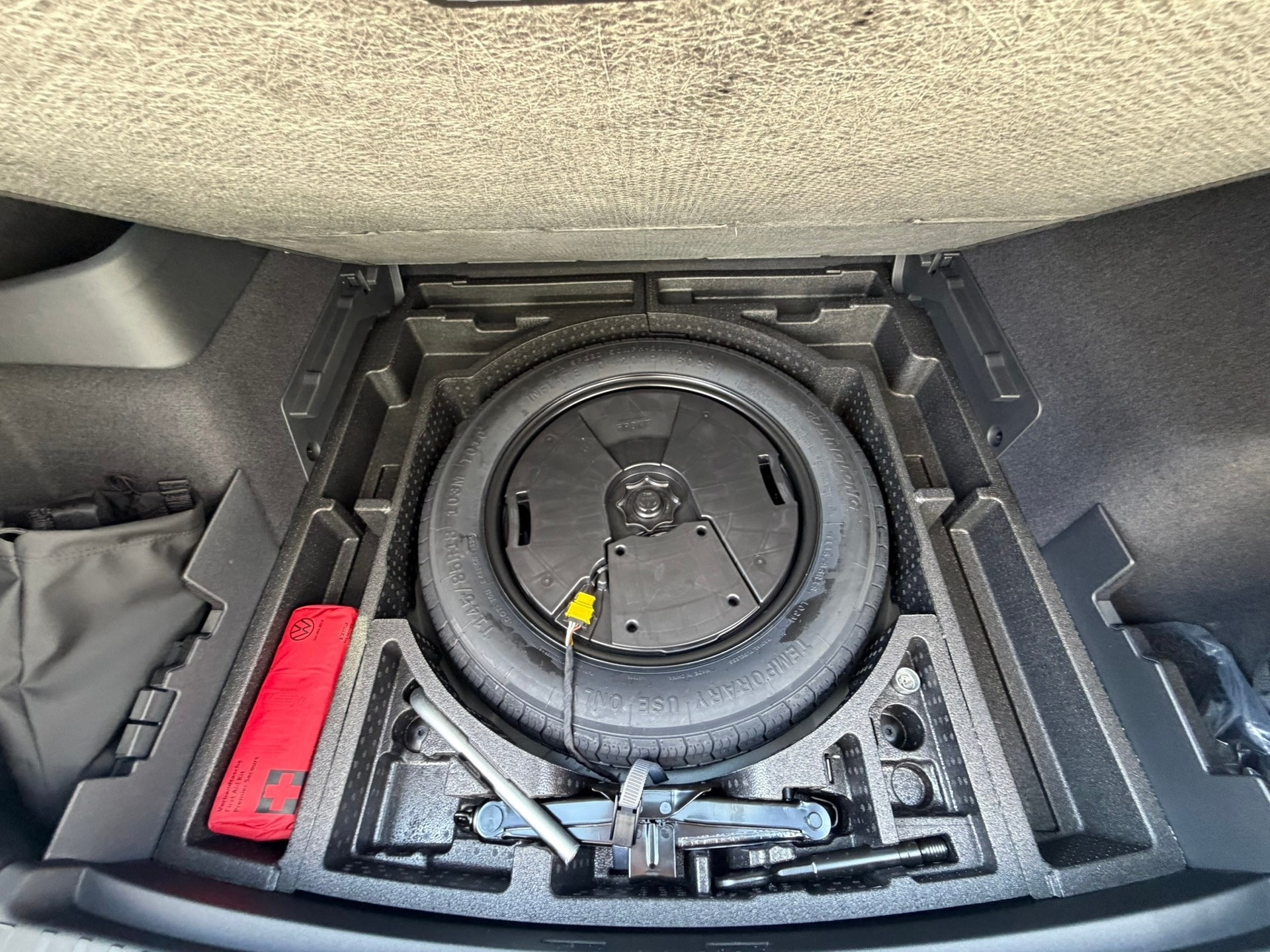 VW Tayron 2.0 TSI R-Line Plus DSG 4Motion-image-26