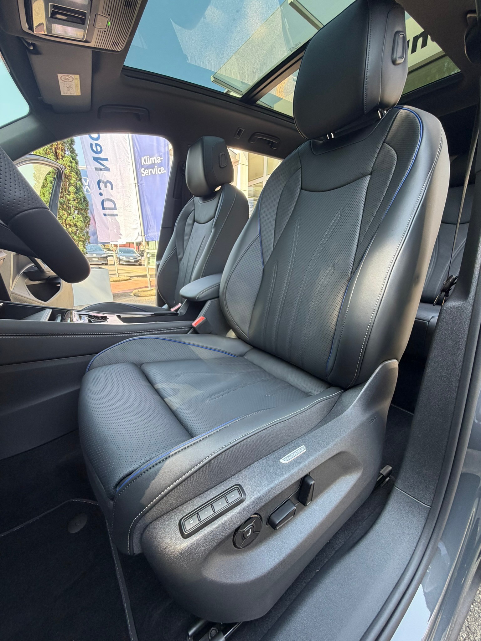 VW Tayron 2.0 TSI R-Line Plus DSG 4Motion-image-11
