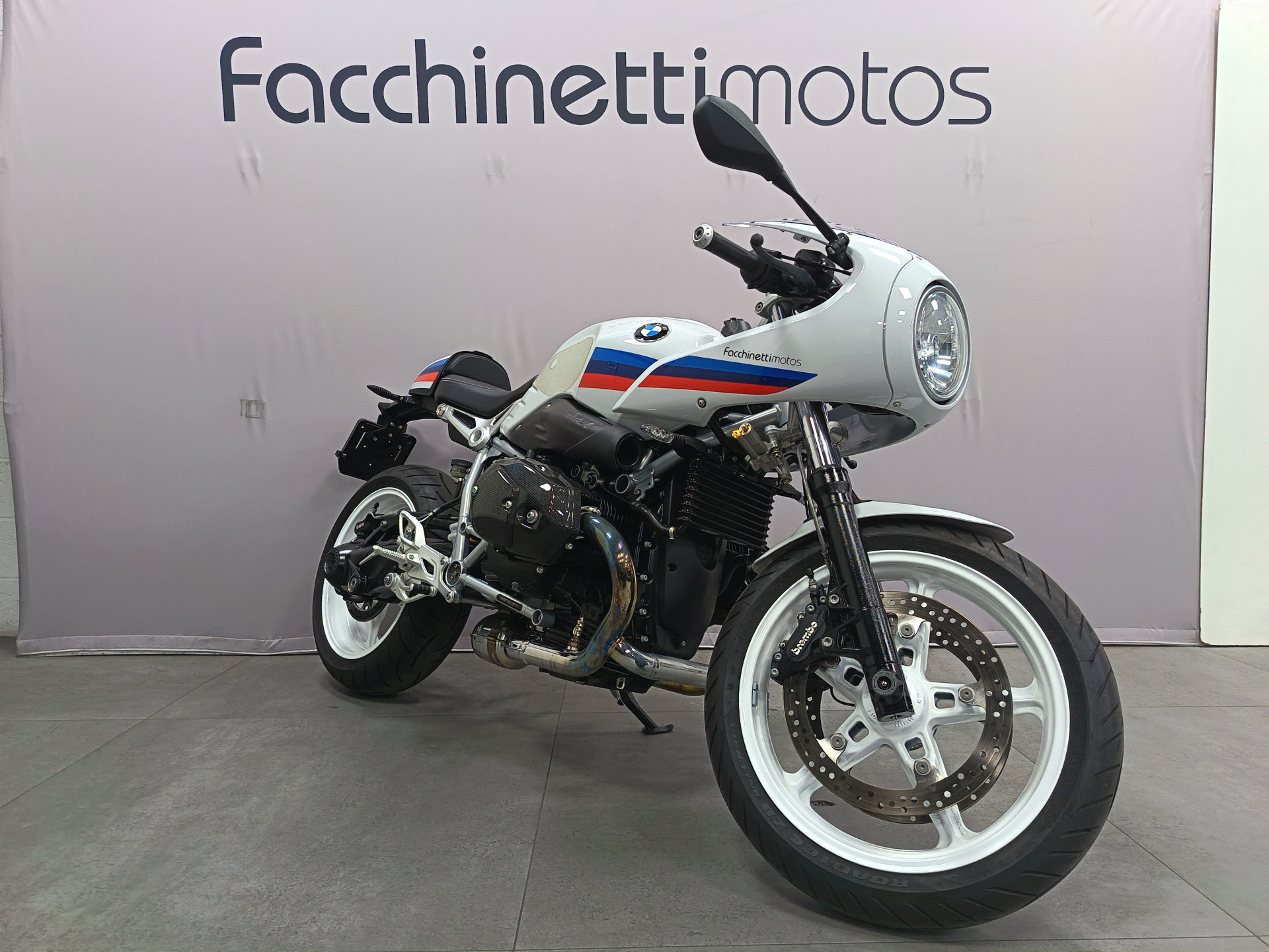 BMW R nineT Racer-image-1
