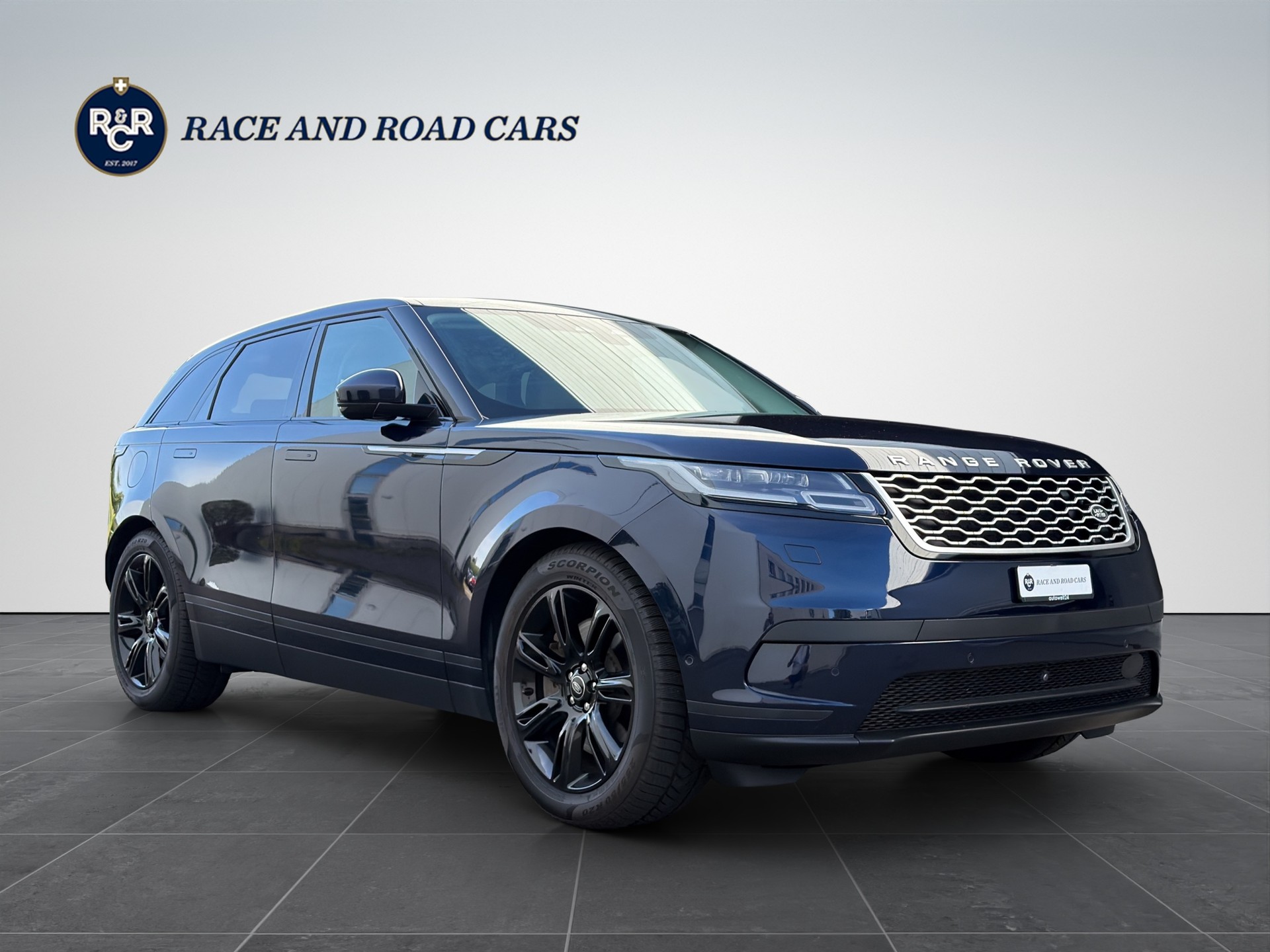 LAND ROVER Range Rover Velar 3.0 D I6 300 S-showroom-element-2