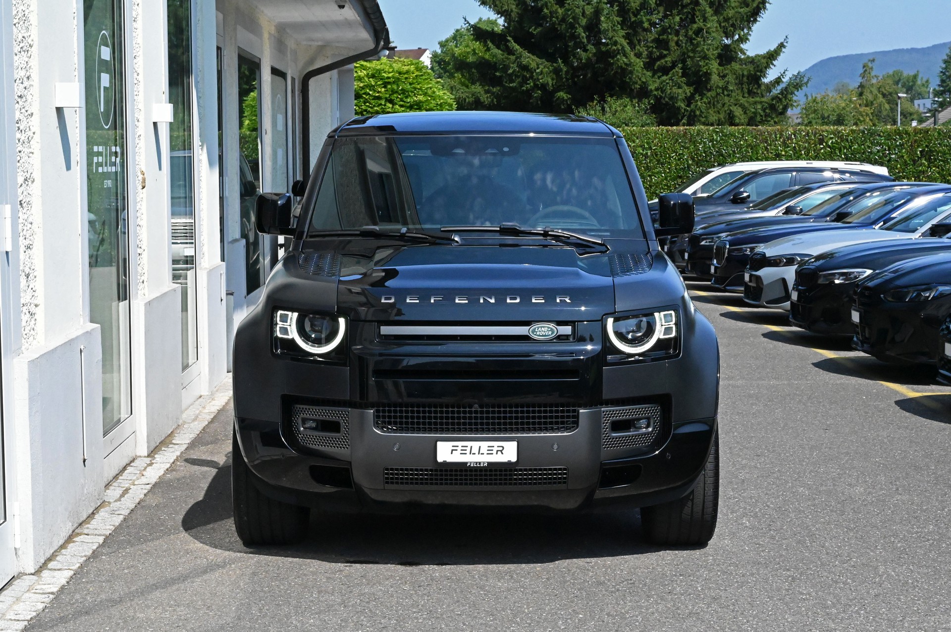 LAND ROVER Defender 110 525 V8 5.0 Carpathian Edition AT8-showroom-element-2