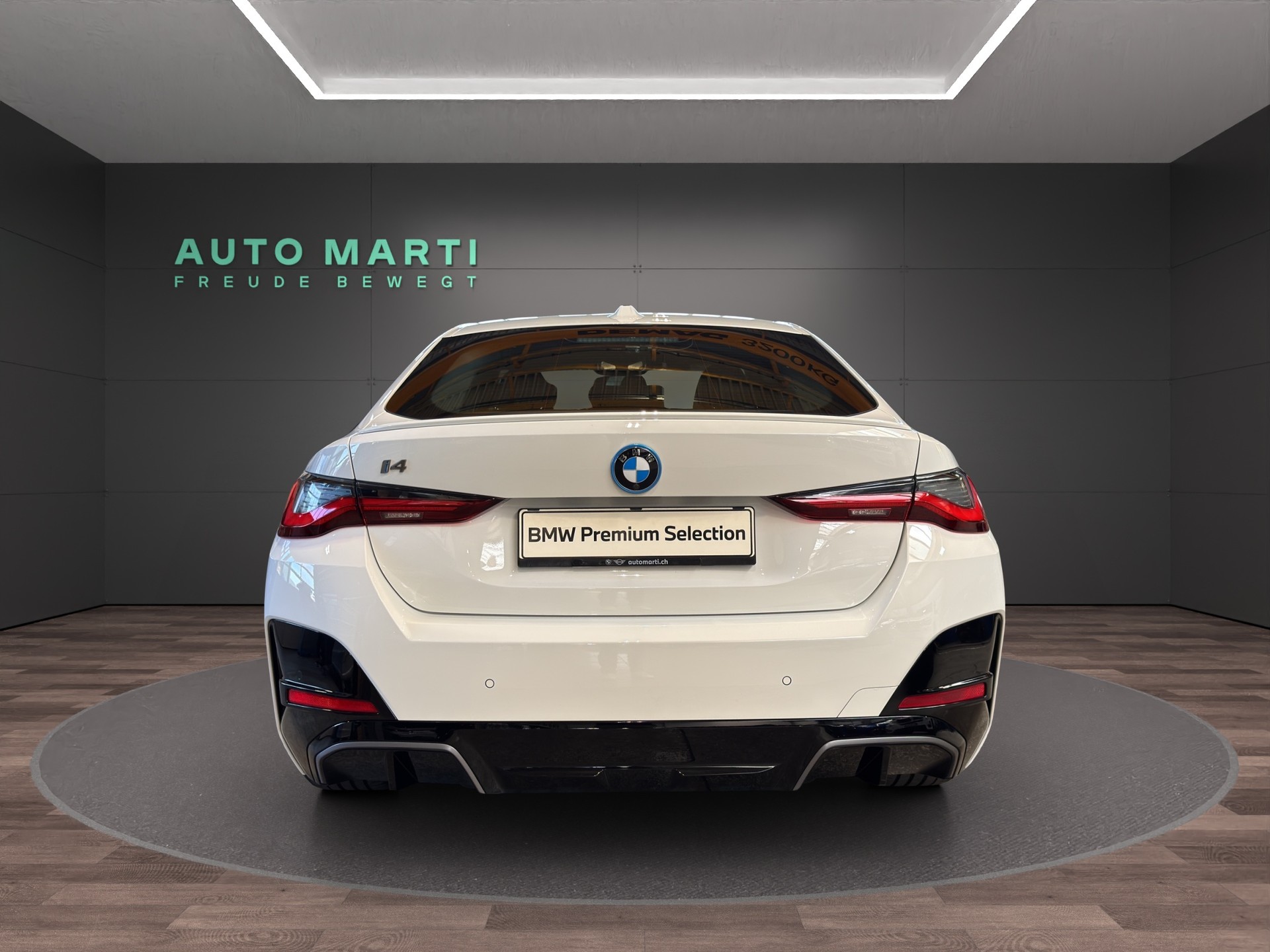 BMW i4 M50-showroom-element-3