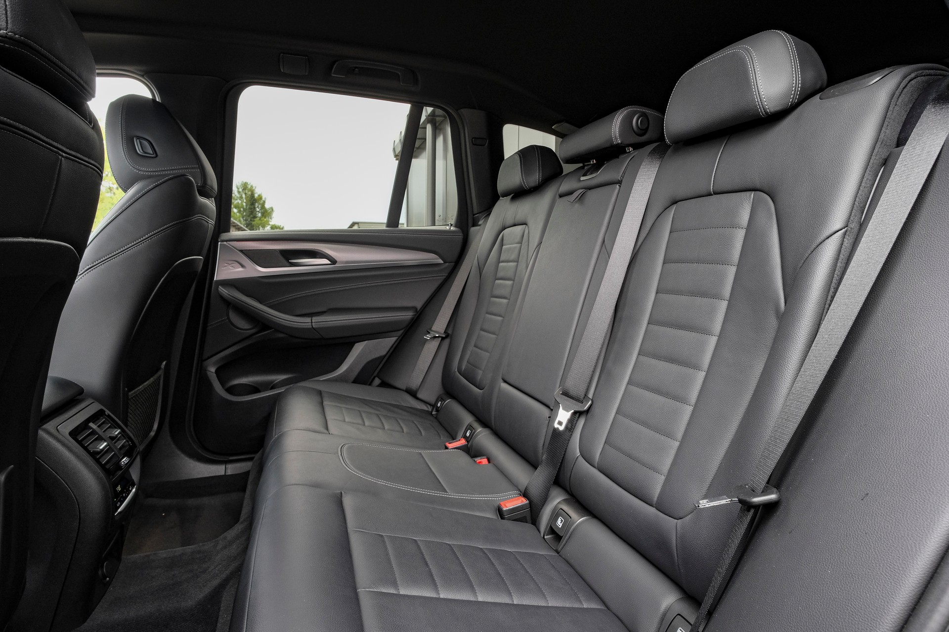 BMW X3 xDrive M40i Steptronic-image-11