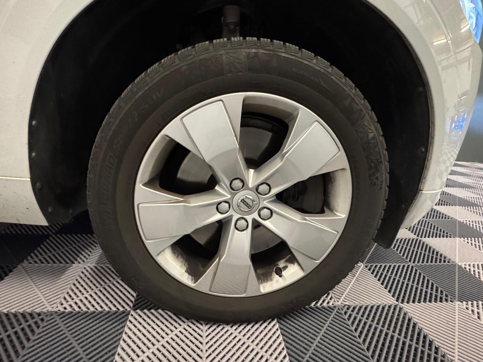 VOLVO XC60 D4 AWD Momentum Geartronic-image-26