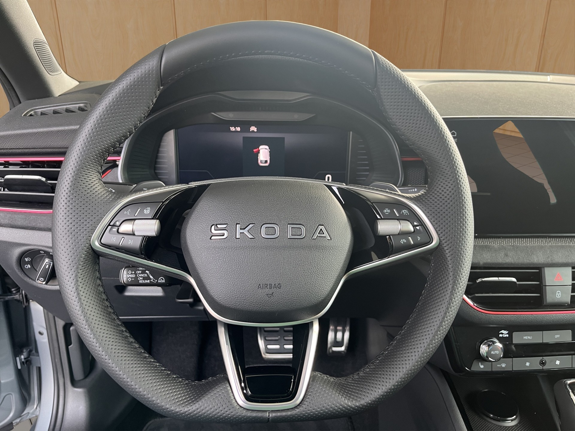 SKODA Scala 1.5 TSI Dynamic DSG-image-11