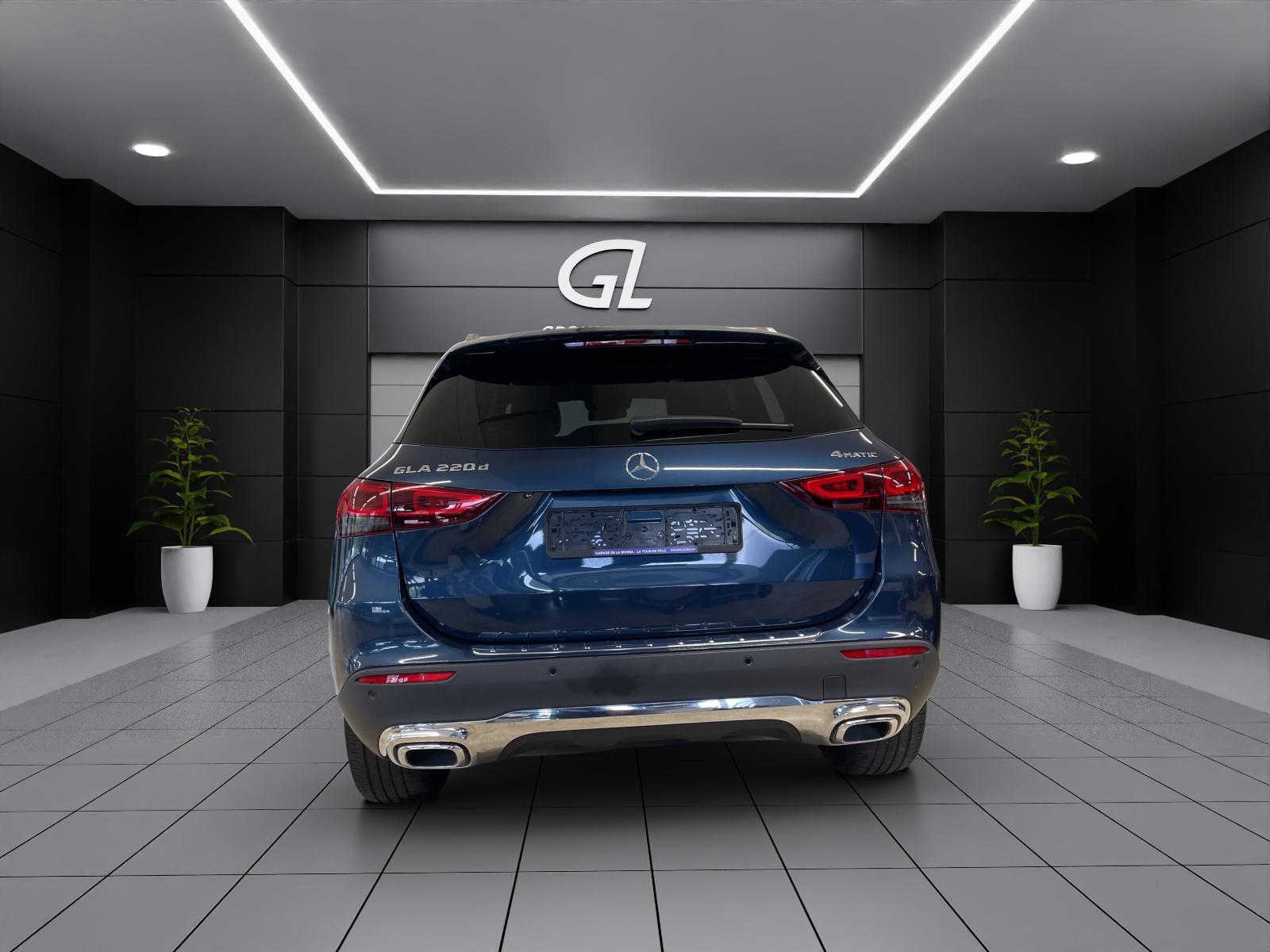 MERCEDES-BENZ GLA 220d Progress. 4Matic-image-4