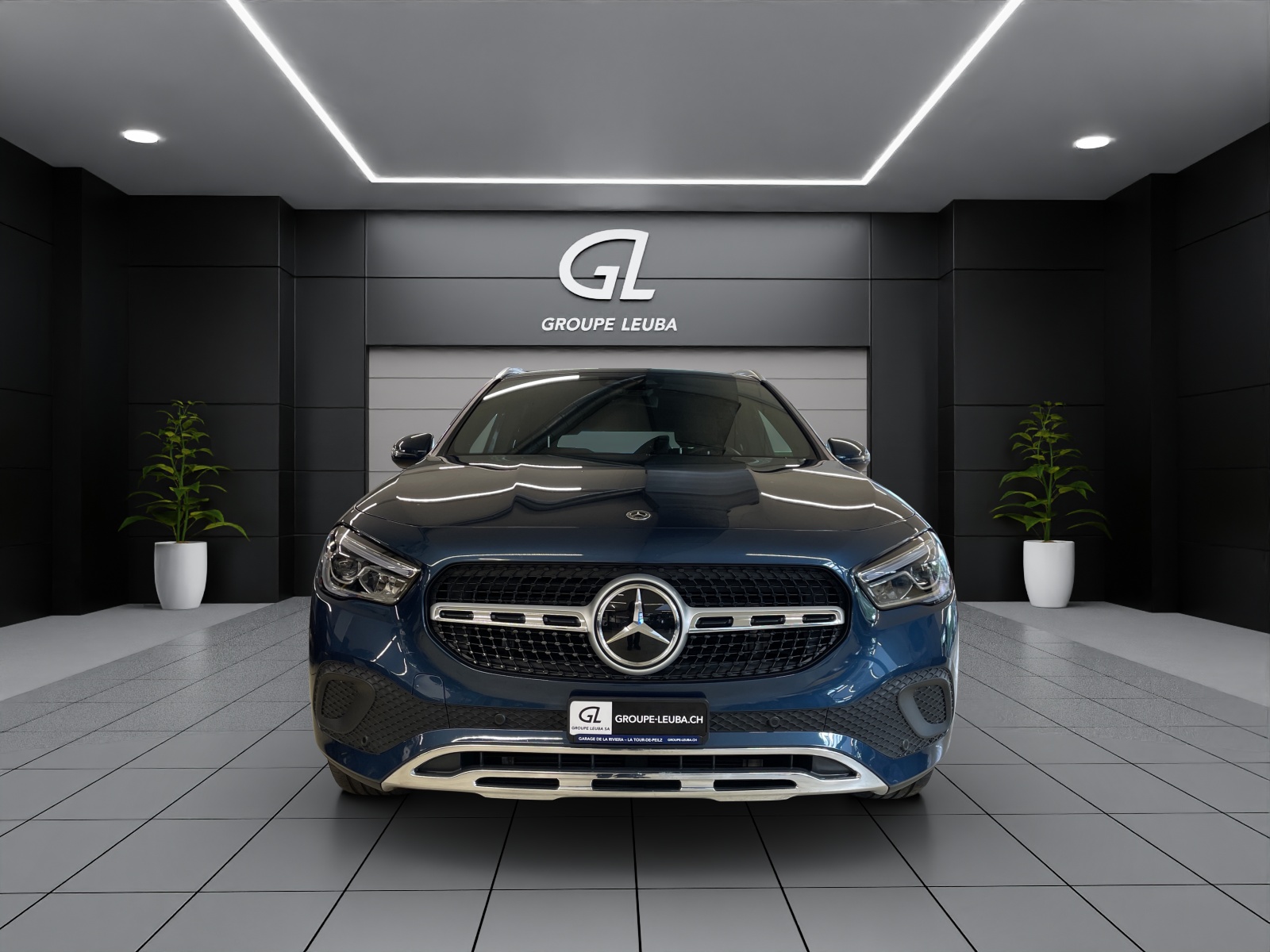 MERCEDES-BENZ GLA 220d Progress. 4Matic-showroom-element-1