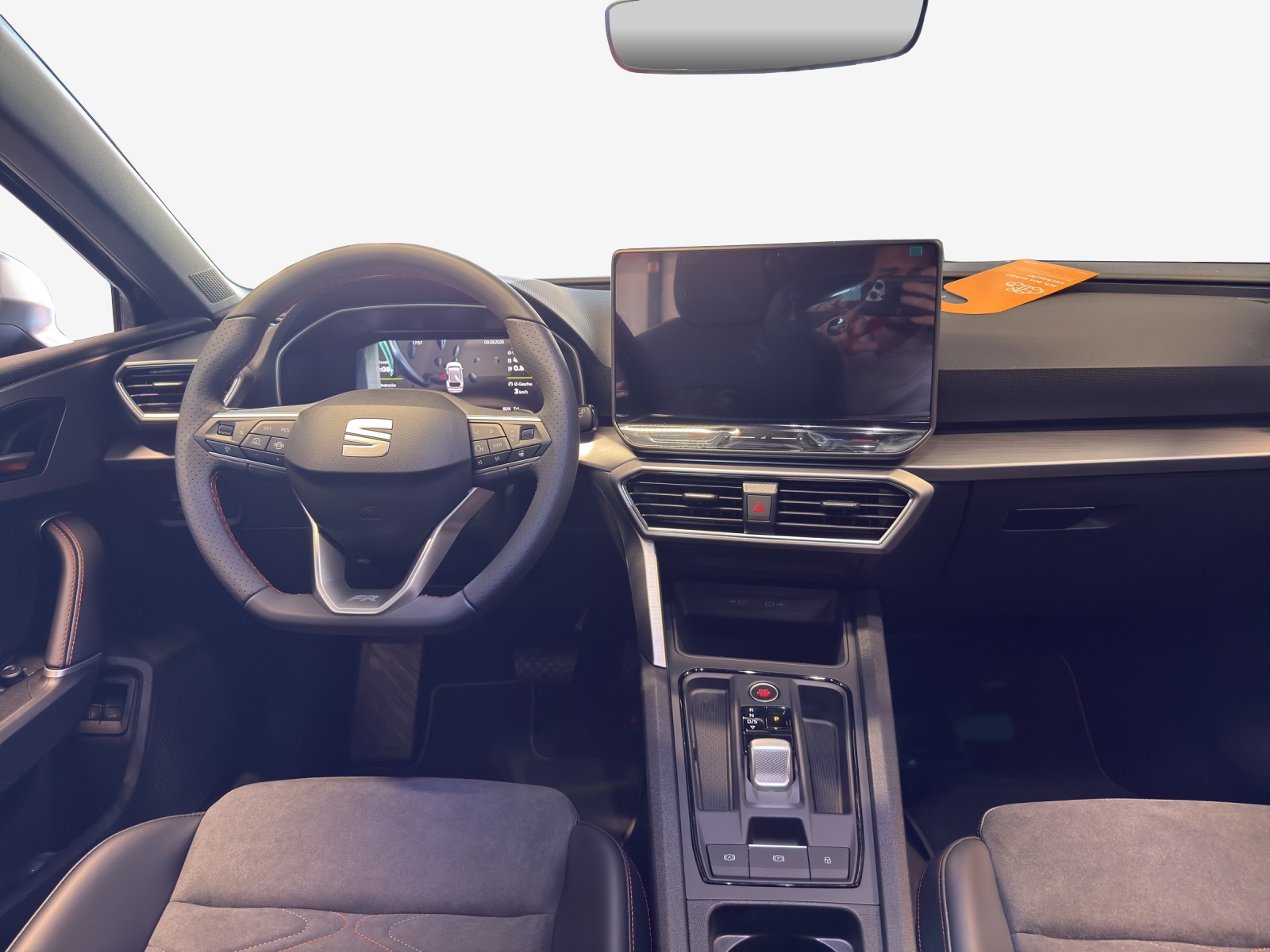 SEAT Leon ST 1.5 eHybrid pHEV DSG Move FR-image-8