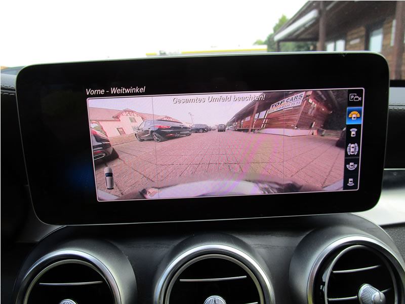 MERCEDES-BENZ C 220 d AMG Line 4Matic 9G-Tronic-image-21