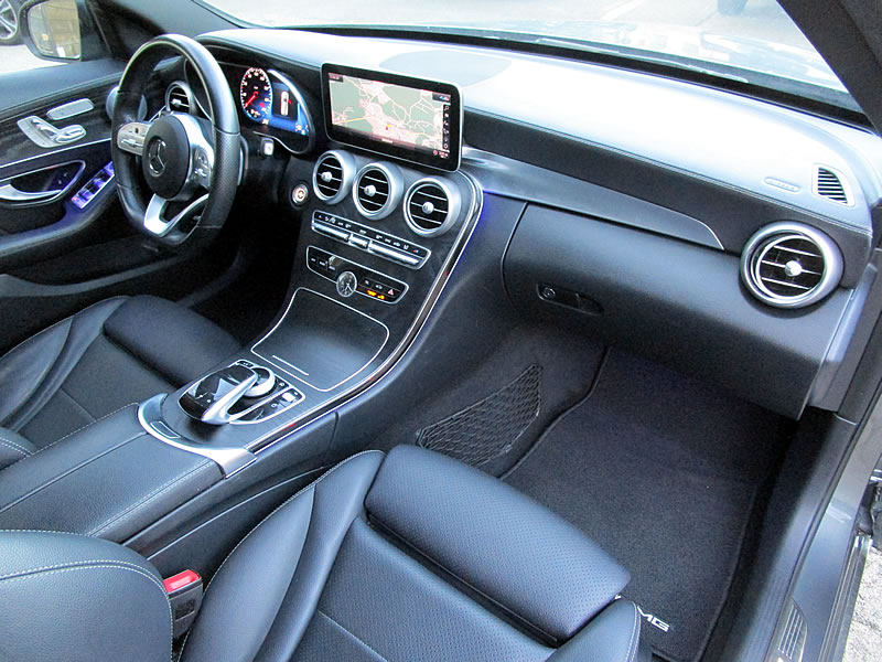 MERCEDES-BENZ C 220 d AMG Line 4Matic 9G-Tronic-image-14