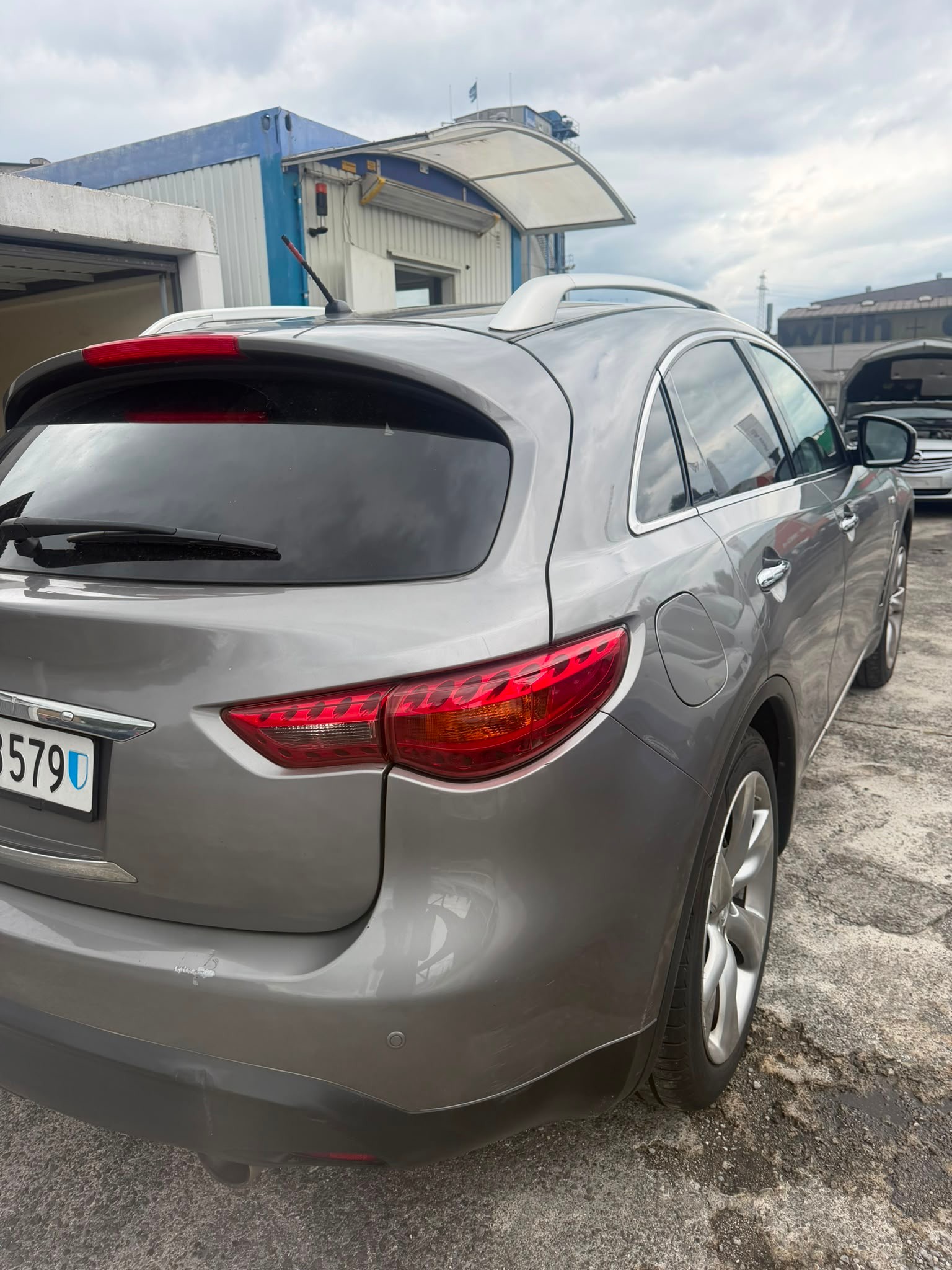 INFINITI-image-2