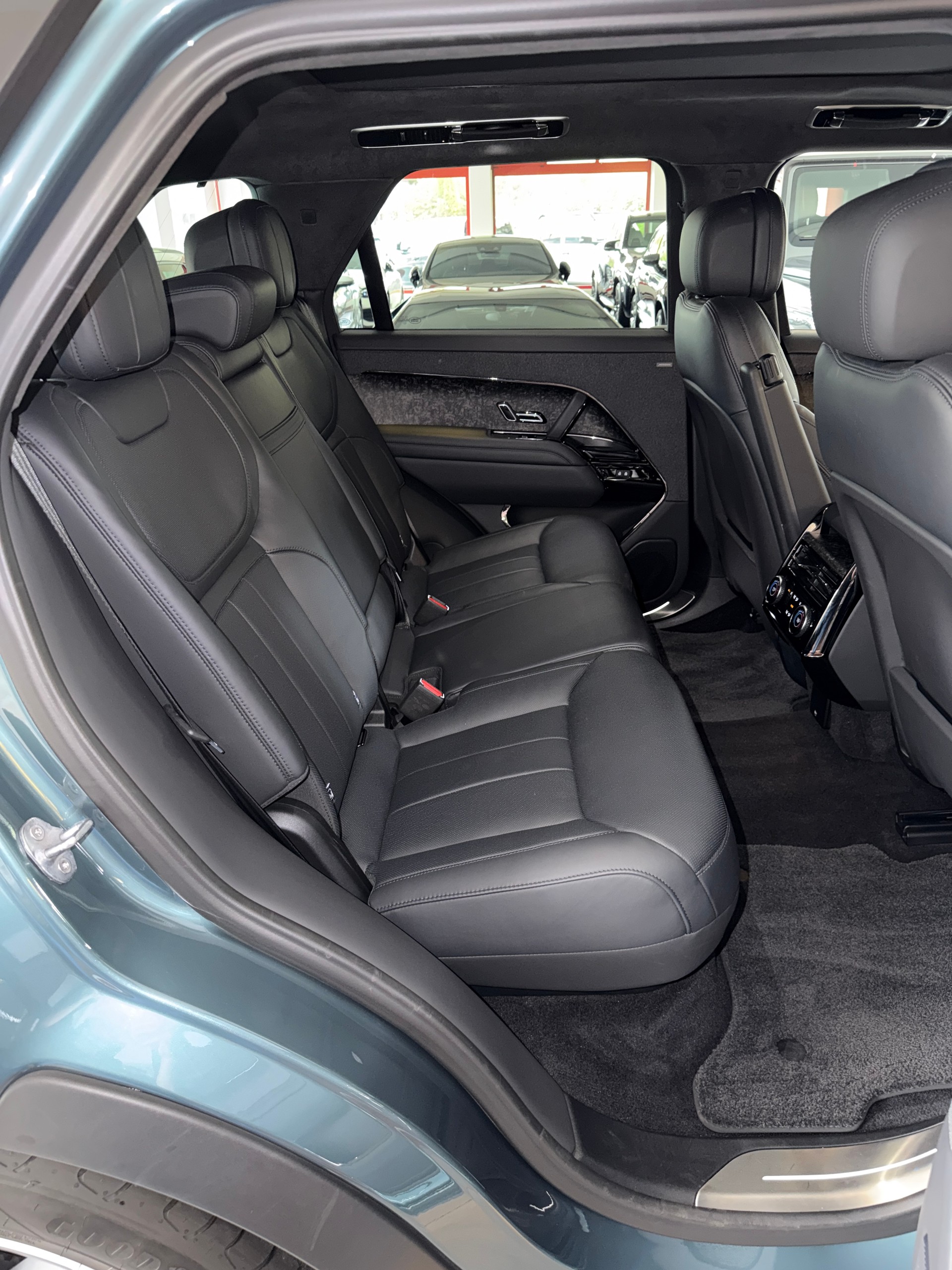 LAND ROVER Range Rover Sport P530 4.4 V8 First Edition Automatic-image-14
