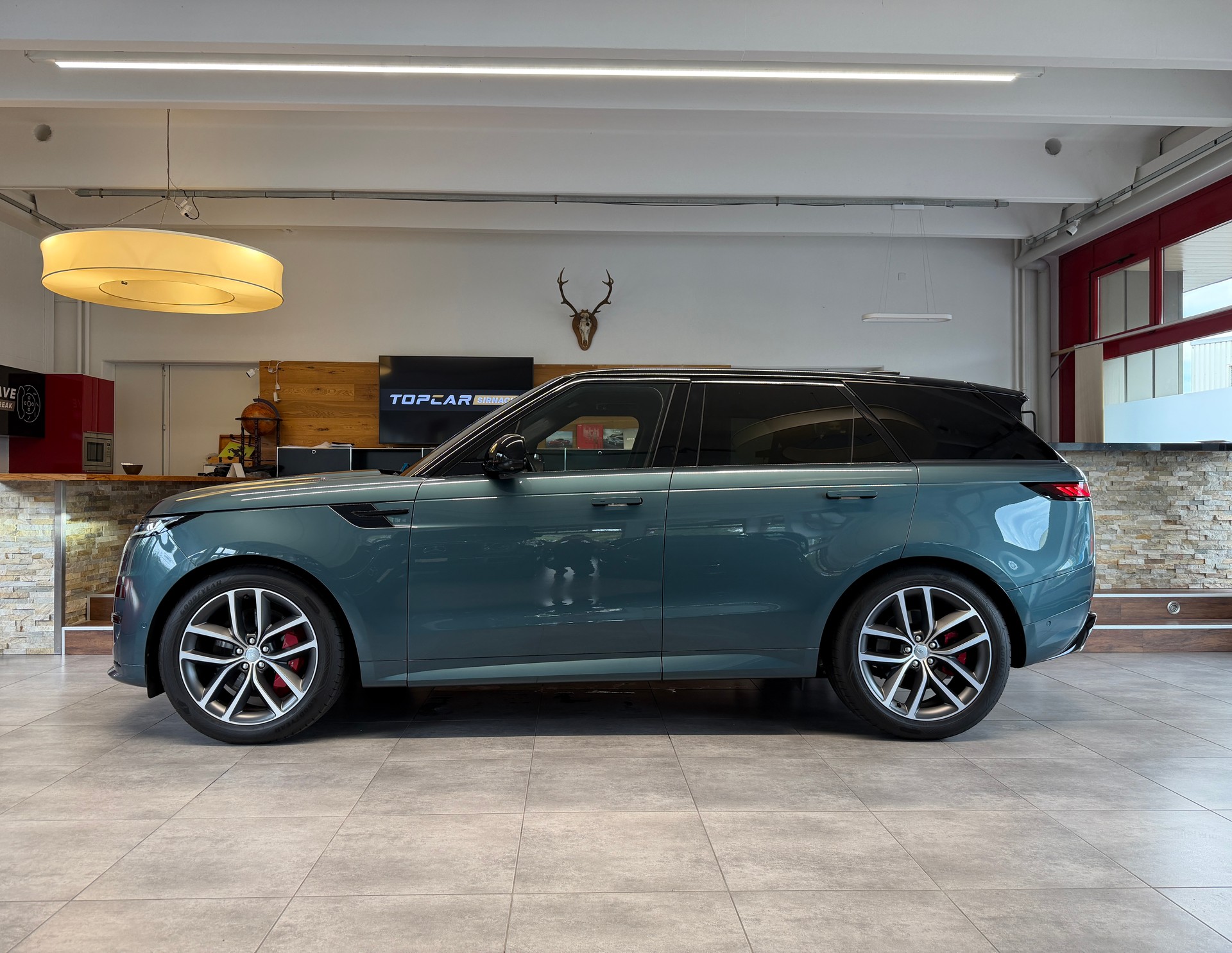 LAND ROVER Range Rover Sport P530 4.4 V8 First Edition Automatic-showroom-element-2