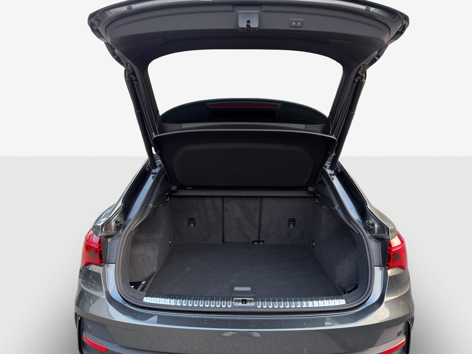 AUDI Q3 Sportback 35 TFSI S line Attraction S-tronic-image-12